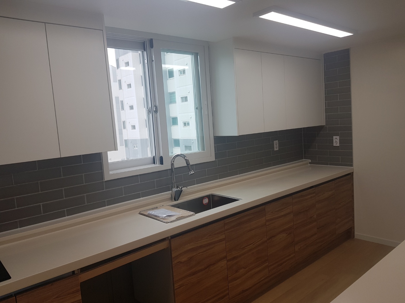 성내동 아파트 세대주 — 아파트