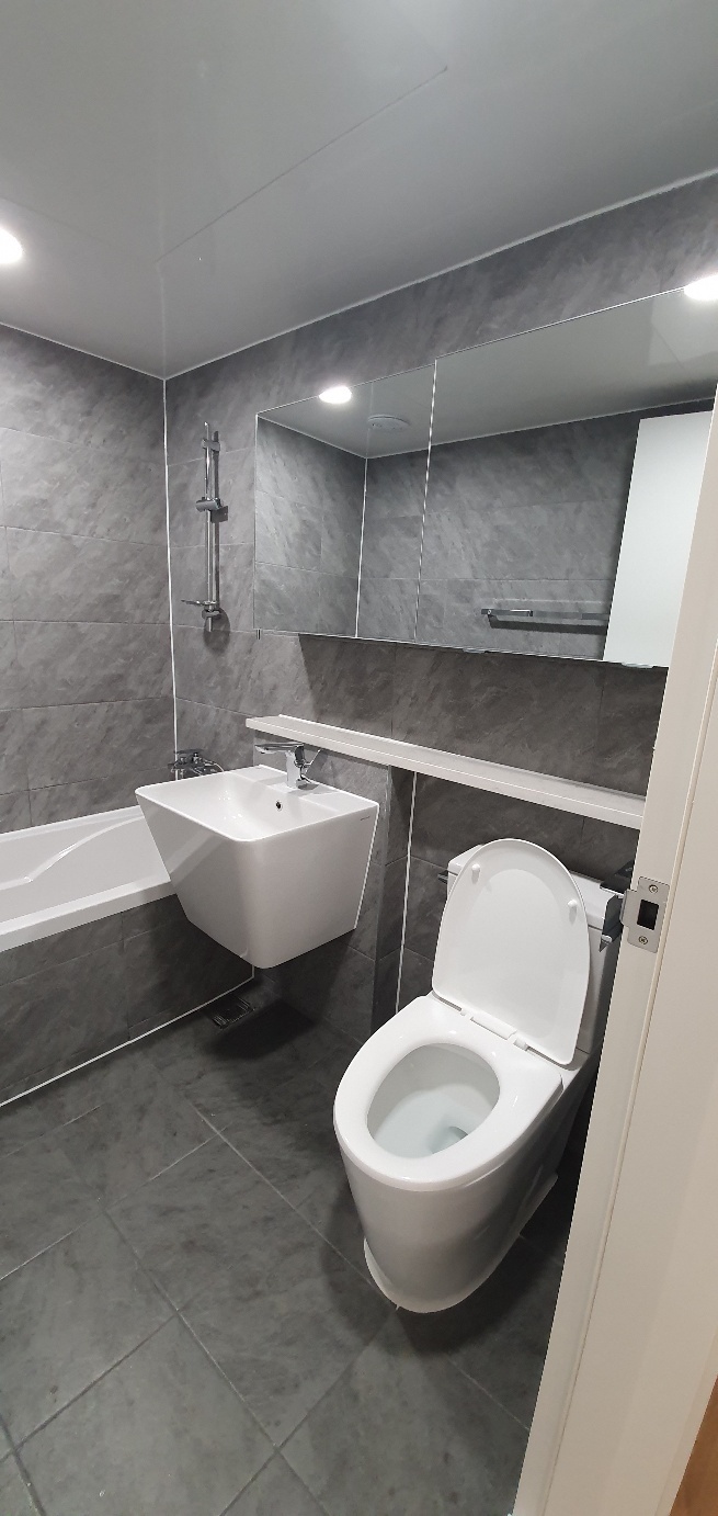 성내동 아파트 세대주 — 아파트