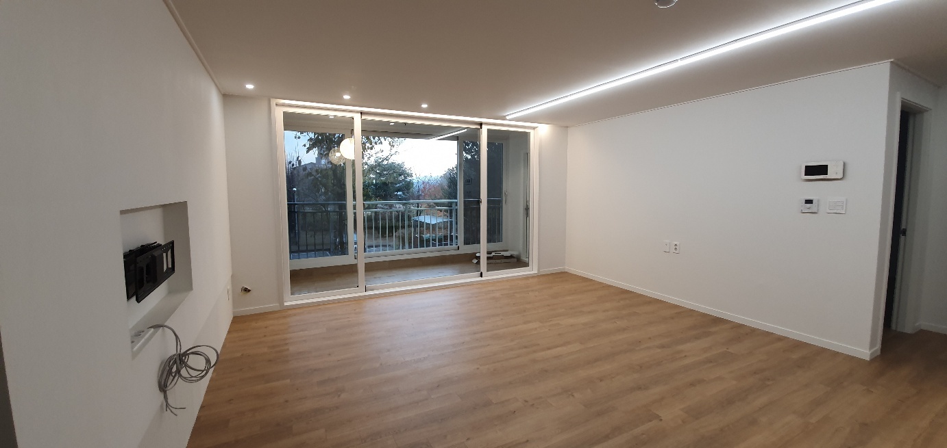 성내동 아파트 세대주 — 아파트