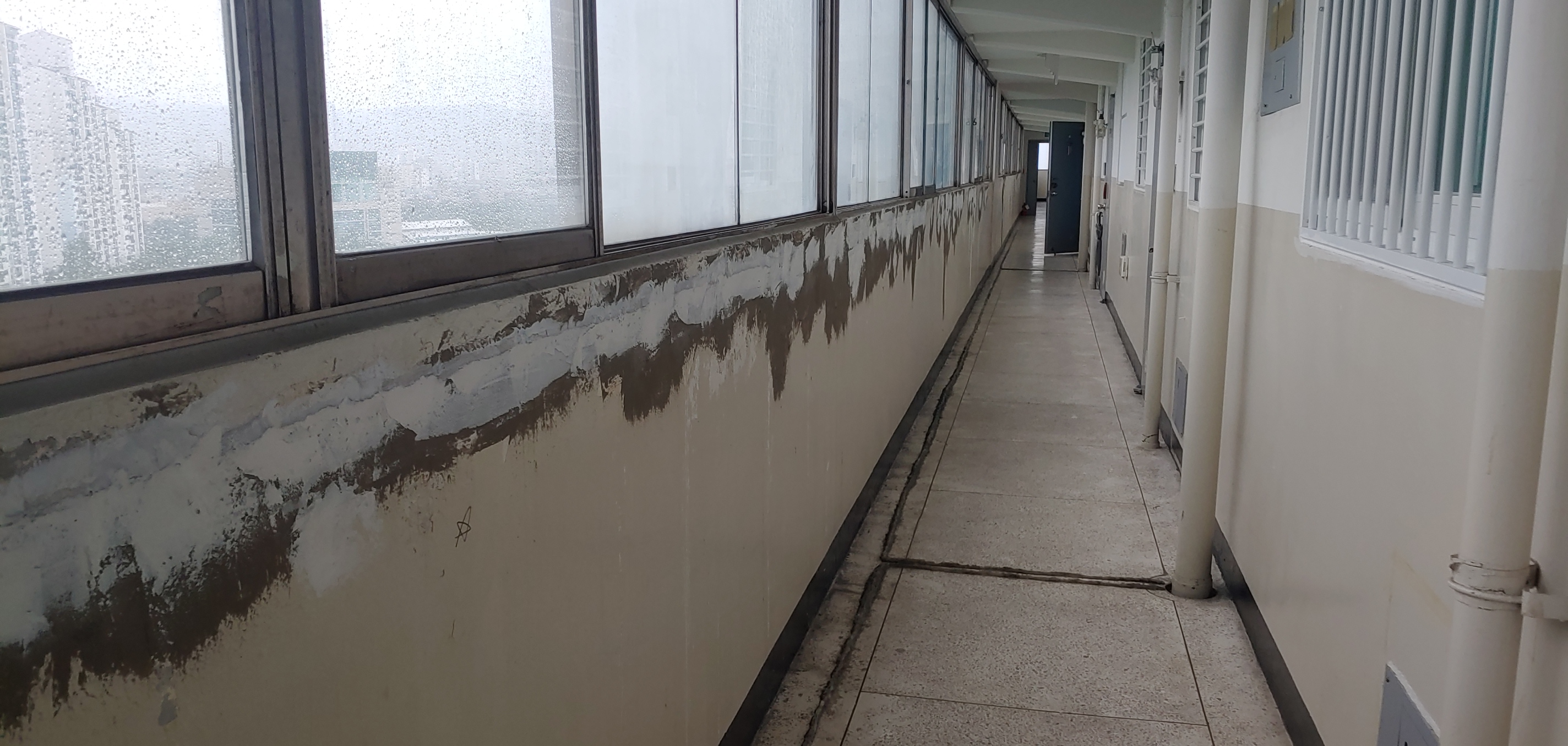 석관동 중앙하이츠 — 내부 방수 및 재도장