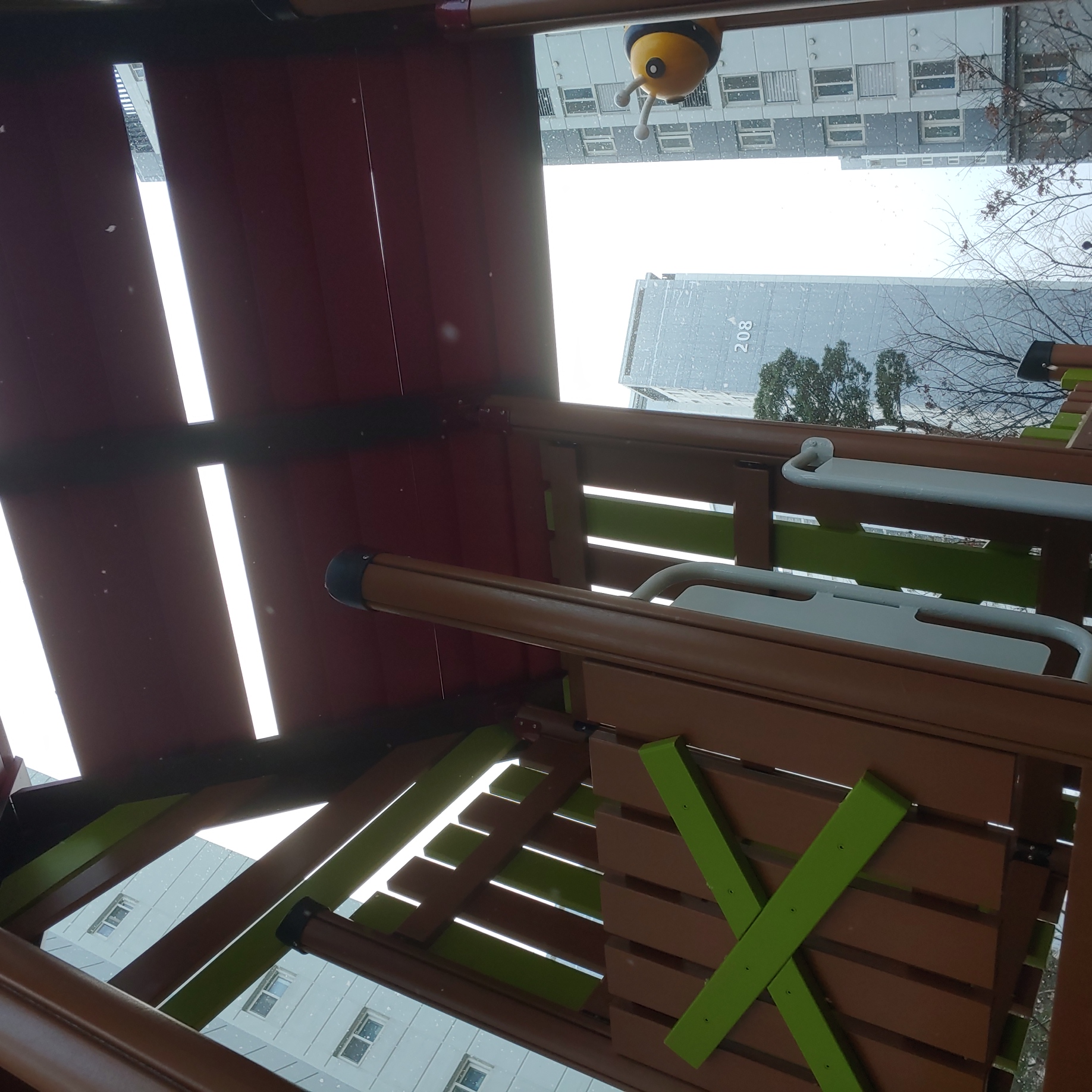 배곧이지더원 — 놀이터 시설물 재도장