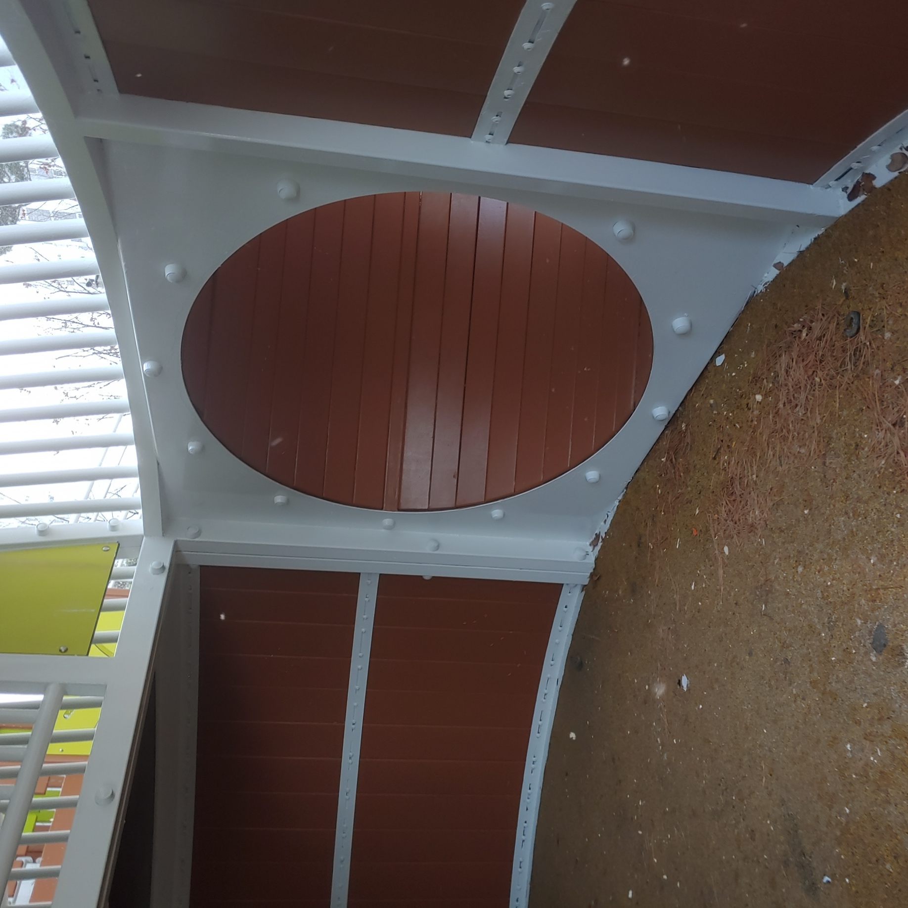 배곧이지더원 — 놀이터 시설물 재도장