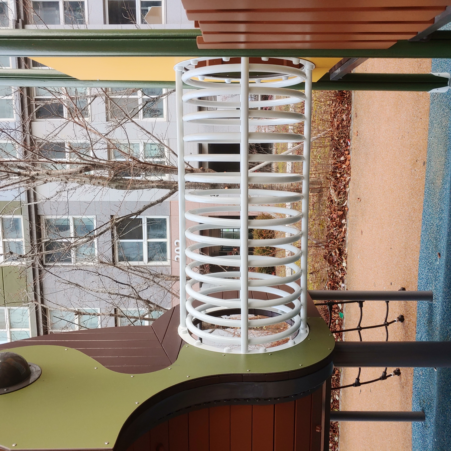 배곧이지더원 — 놀이터 시설물 재도장