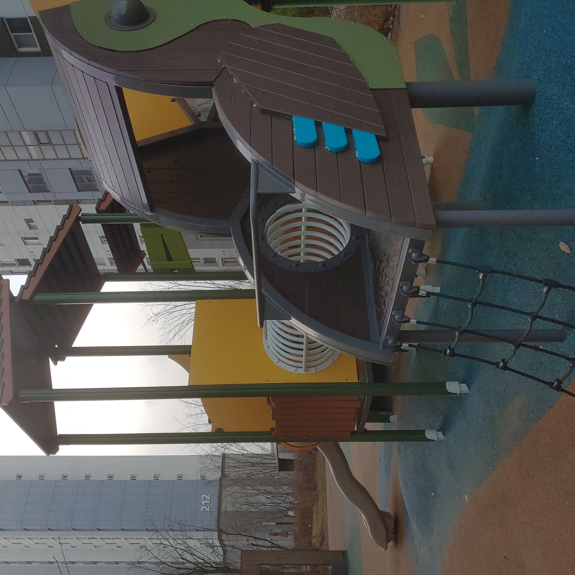 배곧이지더원 — 놀이터 시설물 재도장