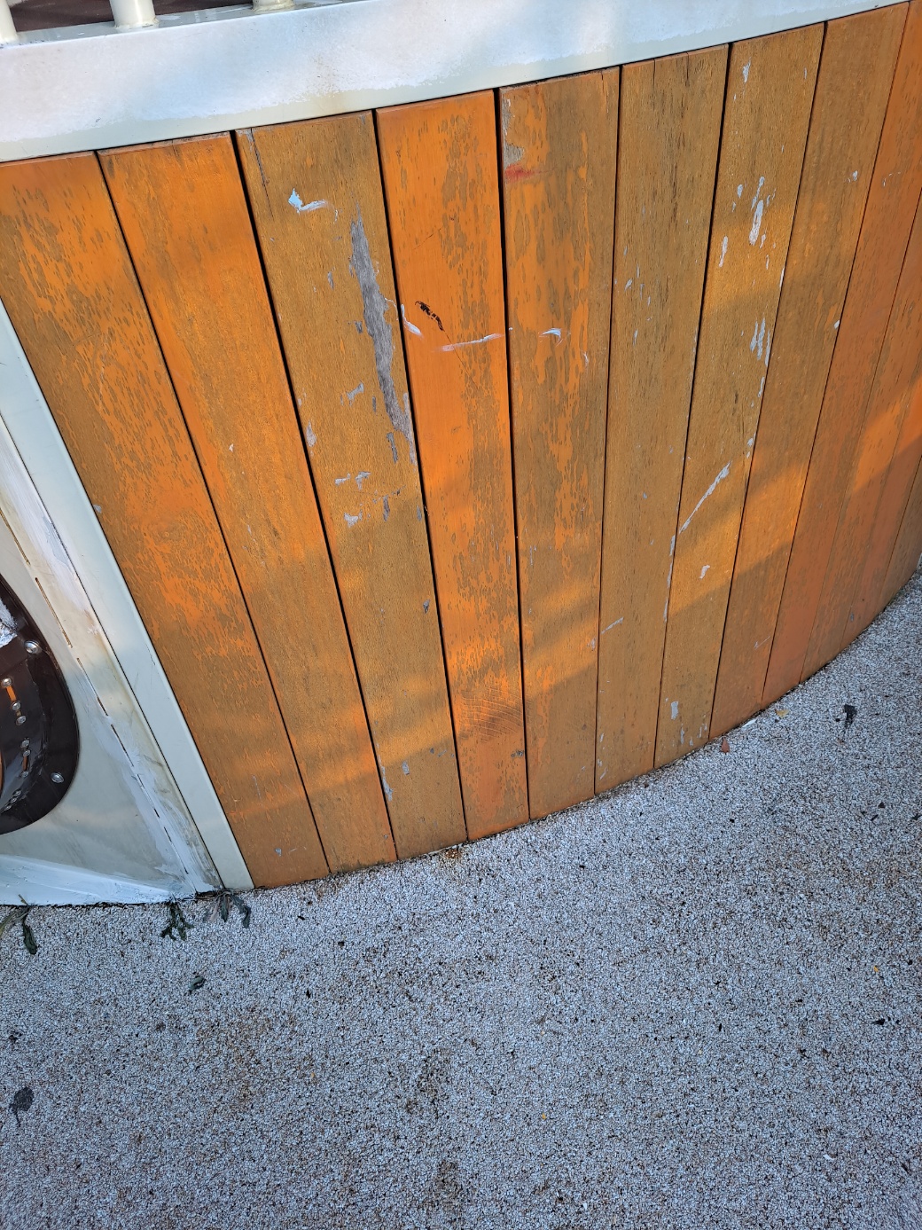 배곧이지더원 — 놀이터 시설물 재도장