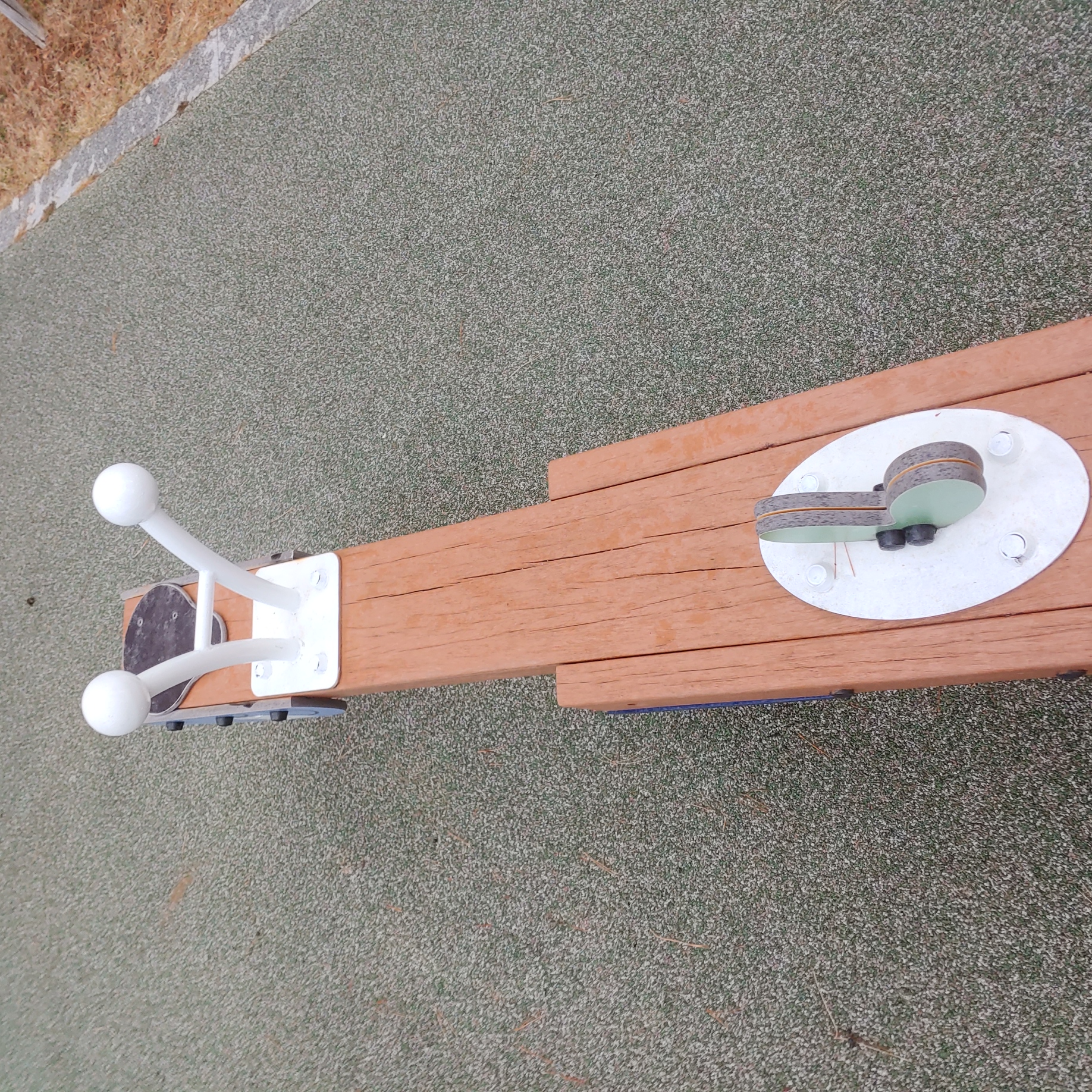 배곧이지더원 — 놀이터 시설물 재도장