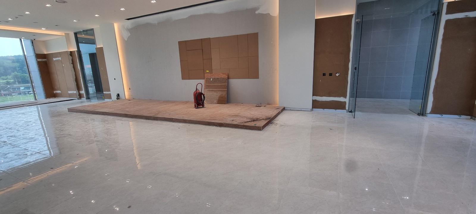 더 가든 오브 내츄럴 솔루션 — 화장품 제조공장