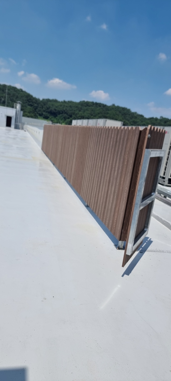 더 가든 오브 내츄럴 솔루션 — 화장품 제조공장