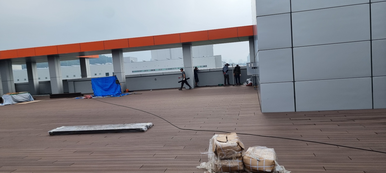 더 가든 오브 내츄럴 솔루션 — 화장품 제조공장