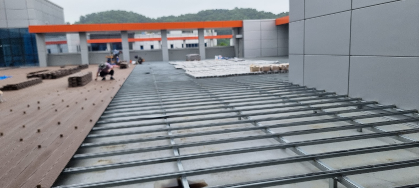 더 가든 오브 내츄럴 솔루션 — 화장품 제조공장