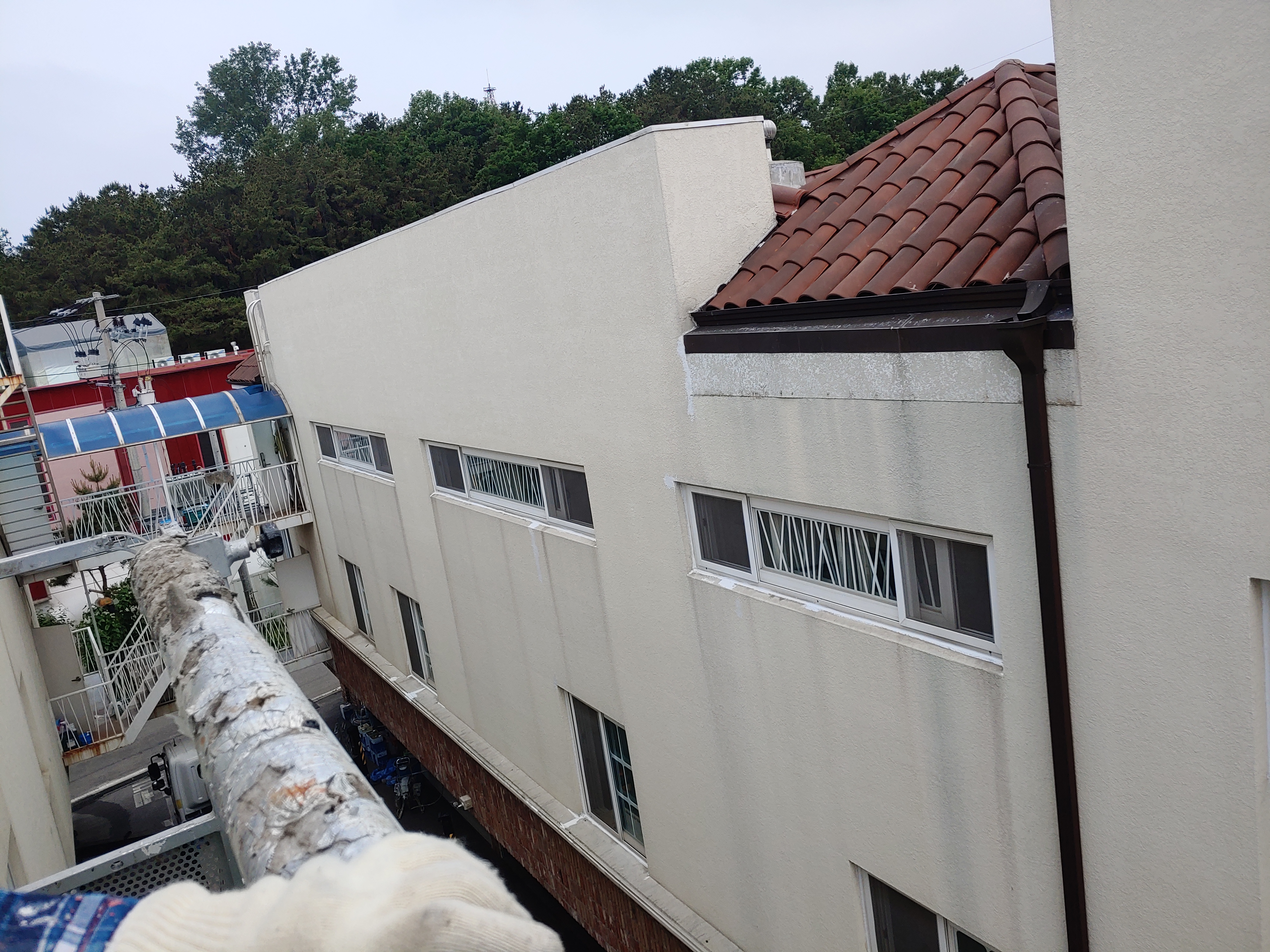 곰비모텔 — 아파트