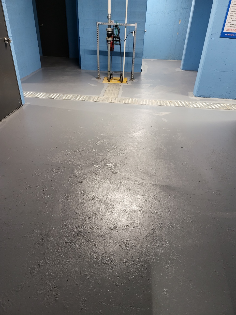 송산 이지더원2차 — 지하주차장 크랙보수 및 방수