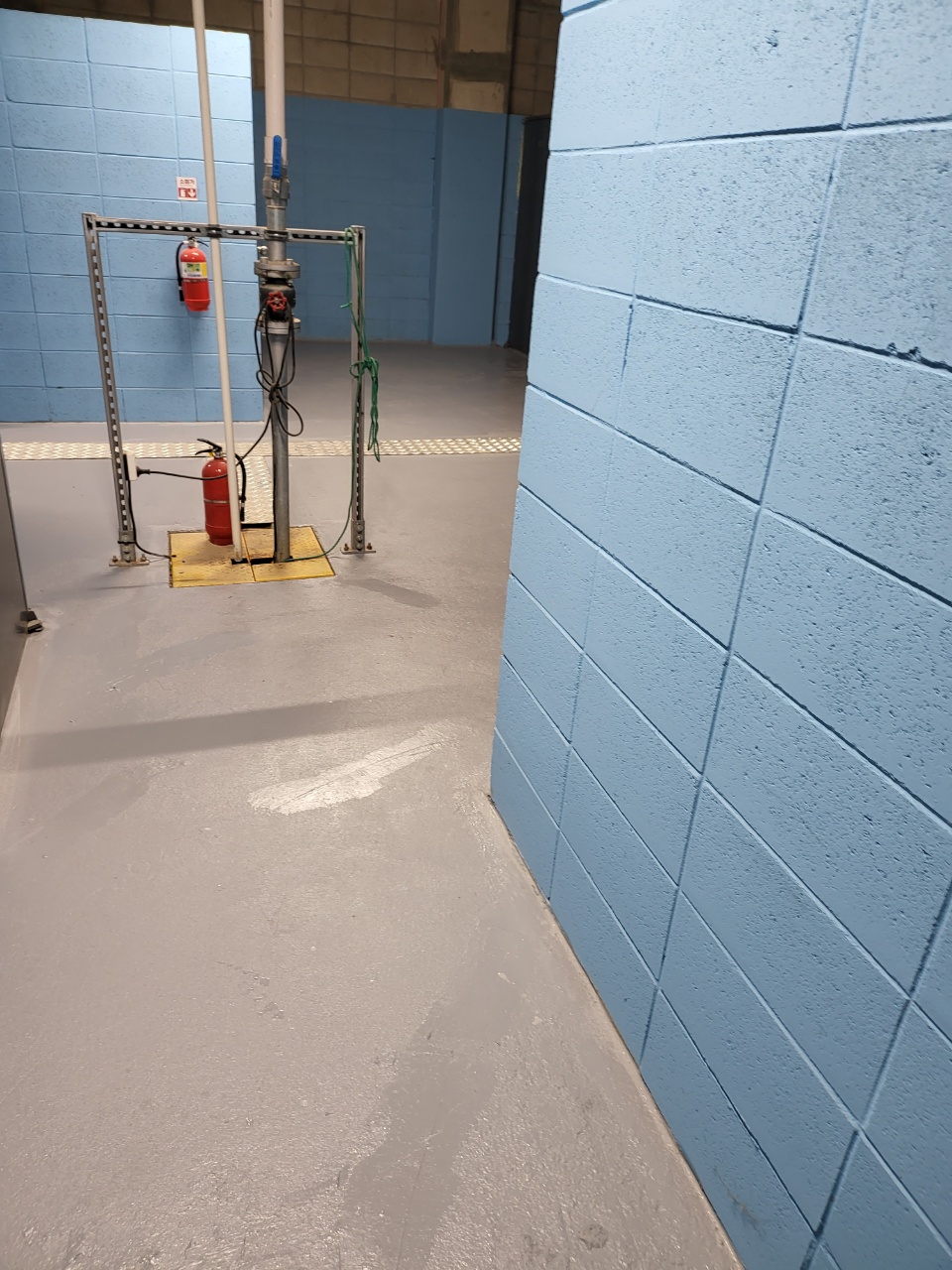 송산 이지더원2차 — 지하주차장 크랙보수 및 방수