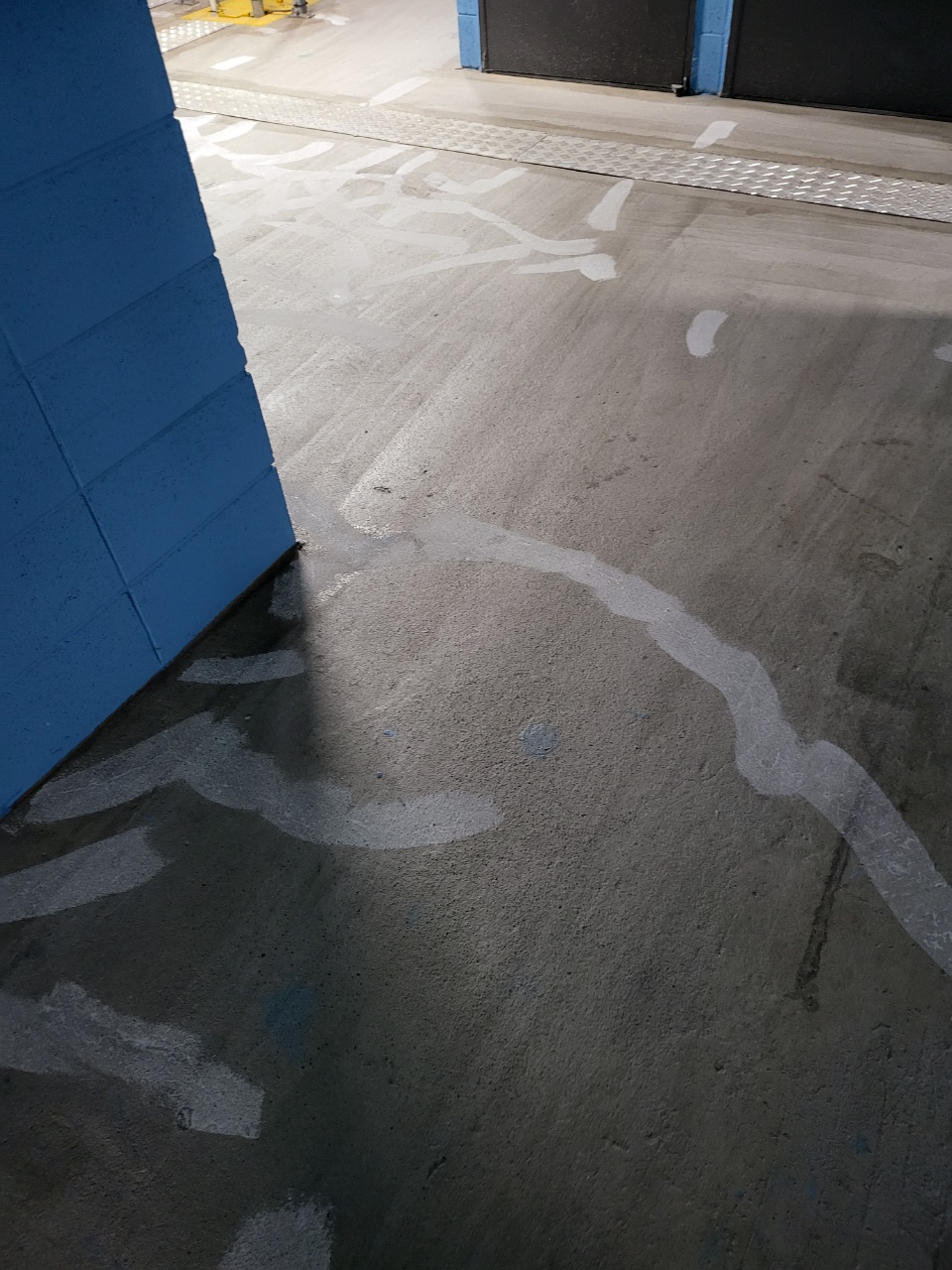 송산 이지더원2차 — 지하주차장 크랙보수 및 방수