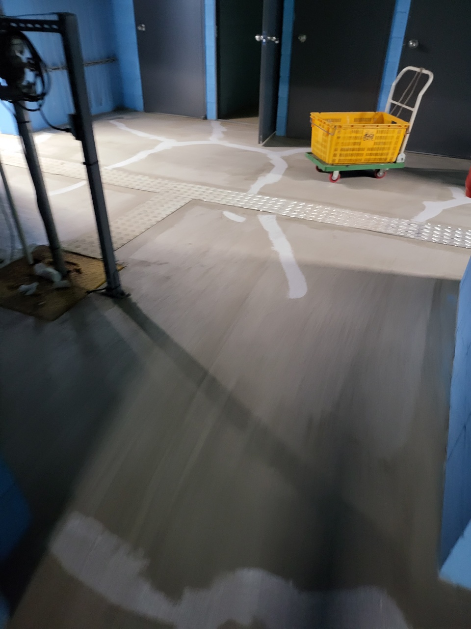 송산 이지더원2차 — 지하주차장 크랙보수 및 방수