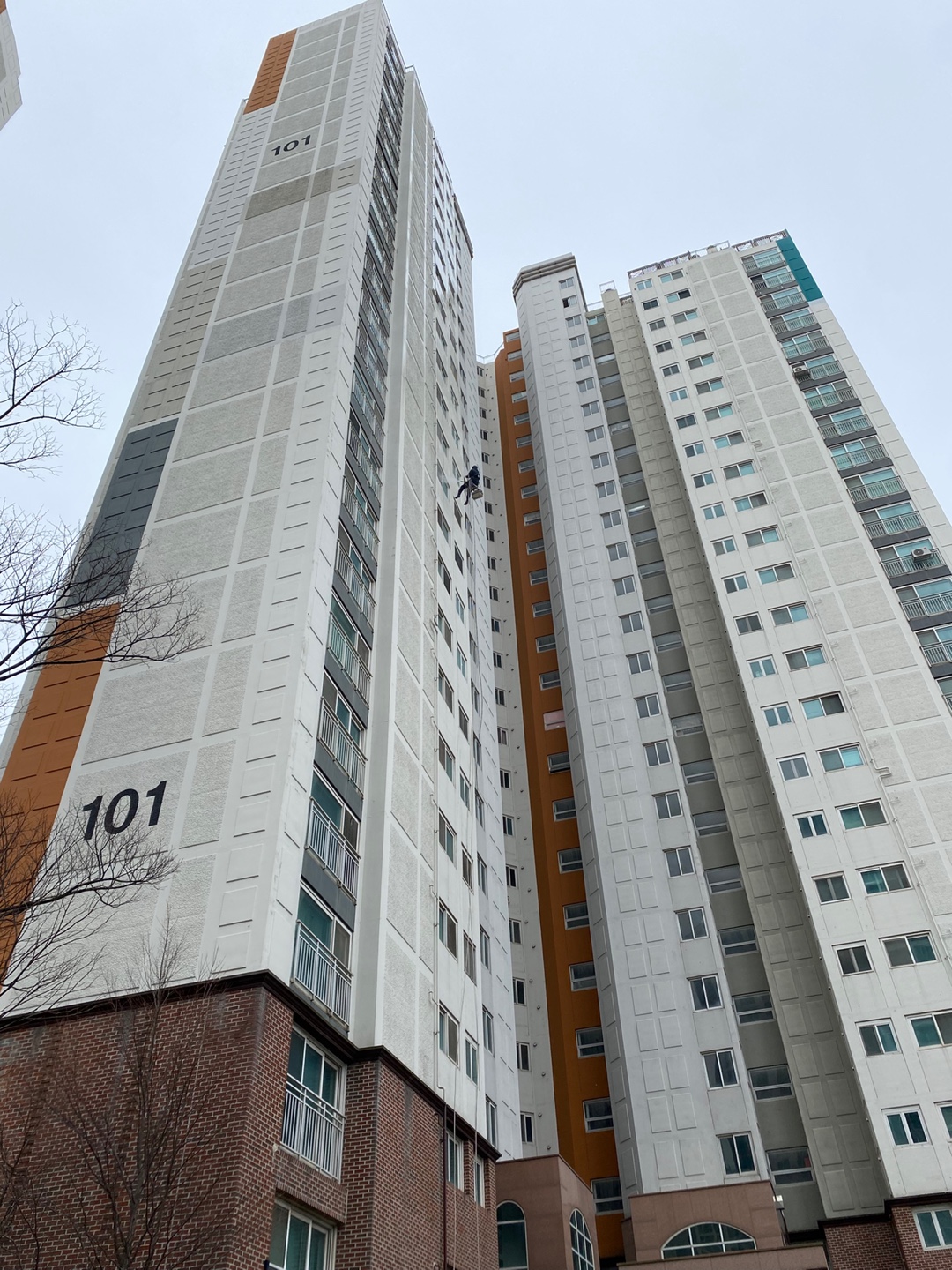 논현파크포레아파트 — 아파트 외벽