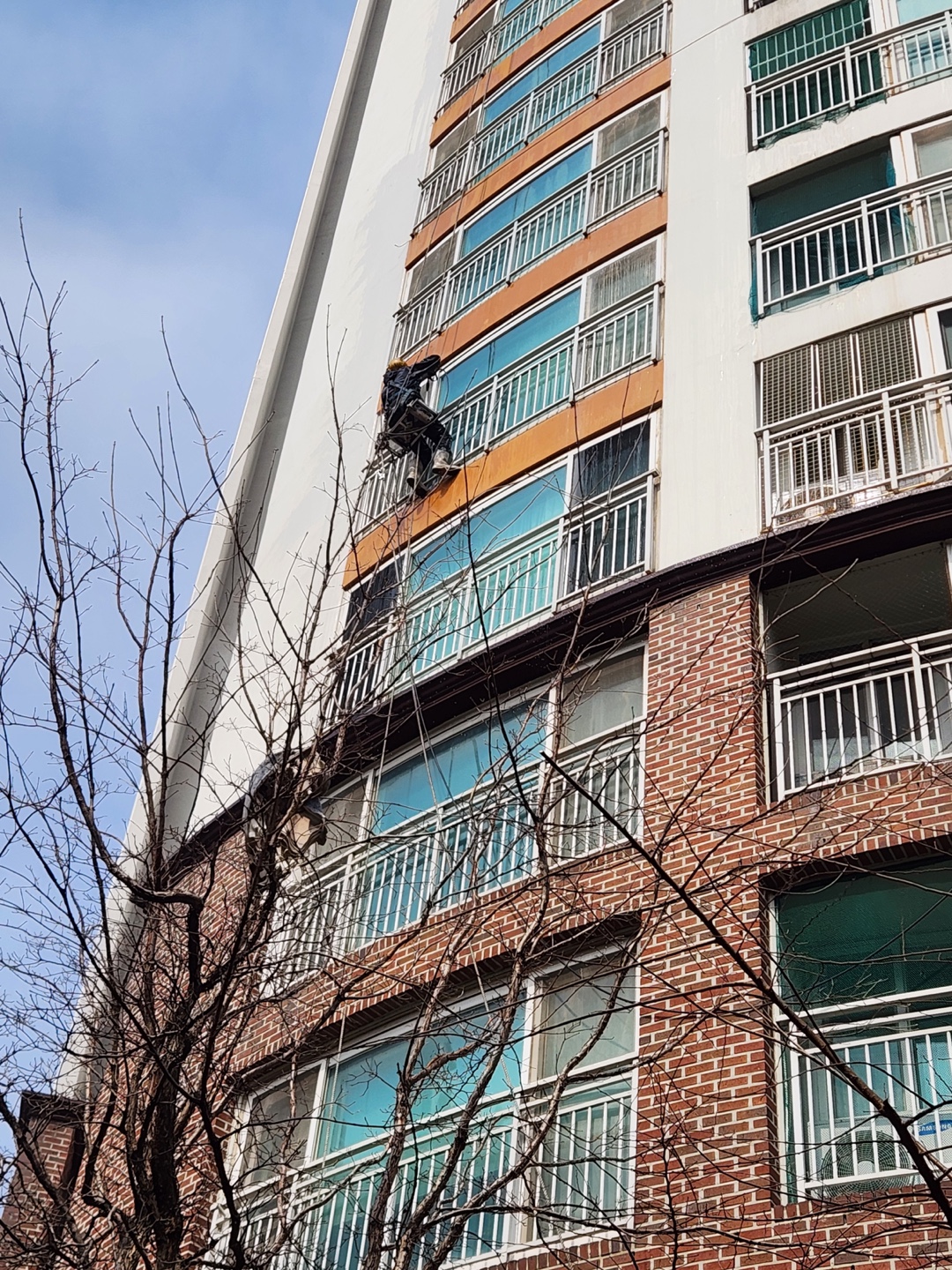 논현파크포레아파트 — 아파트 외벽