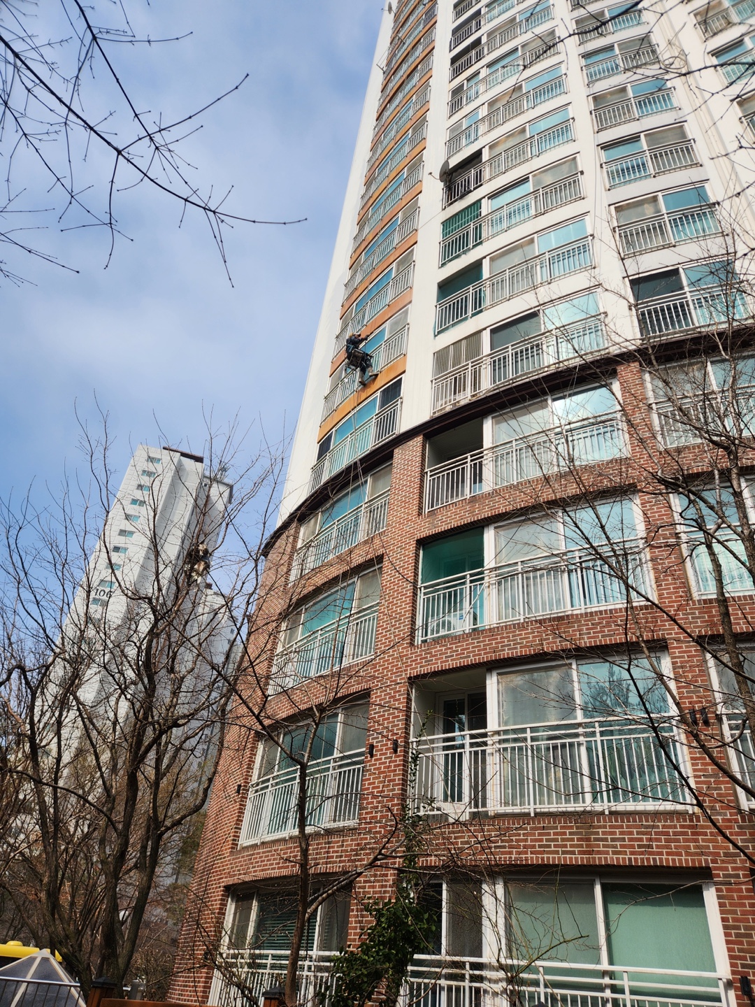 논현파크포레아파트 — 아파트 외벽