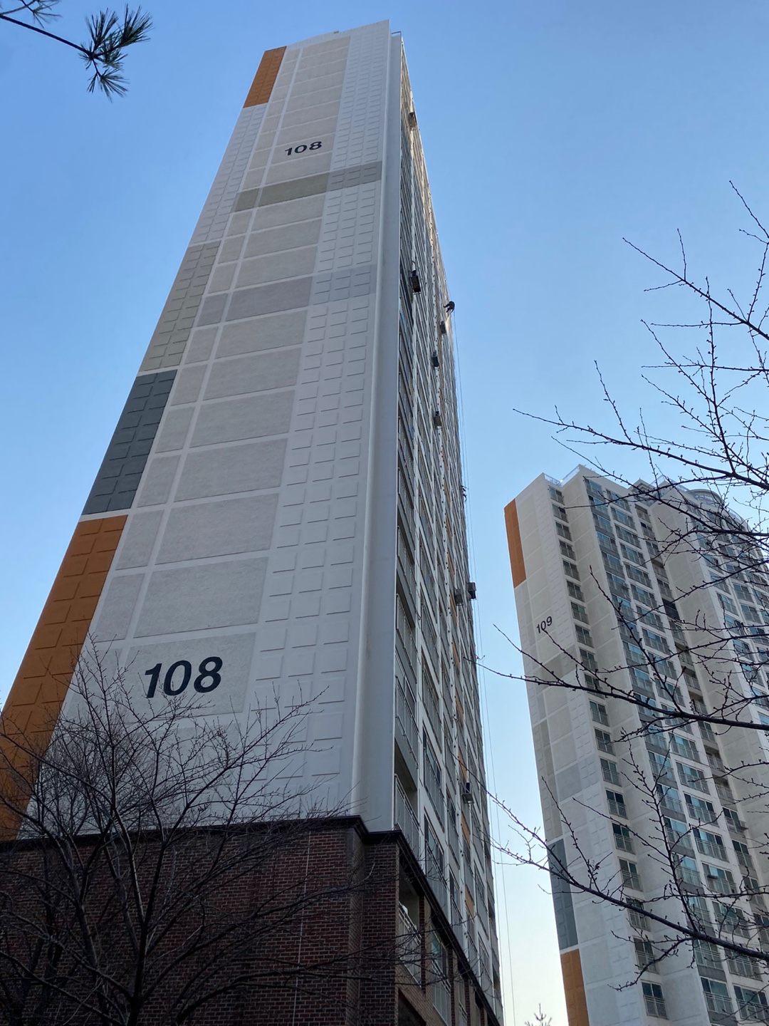 논현파크포레아파트 — 아파트 외벽