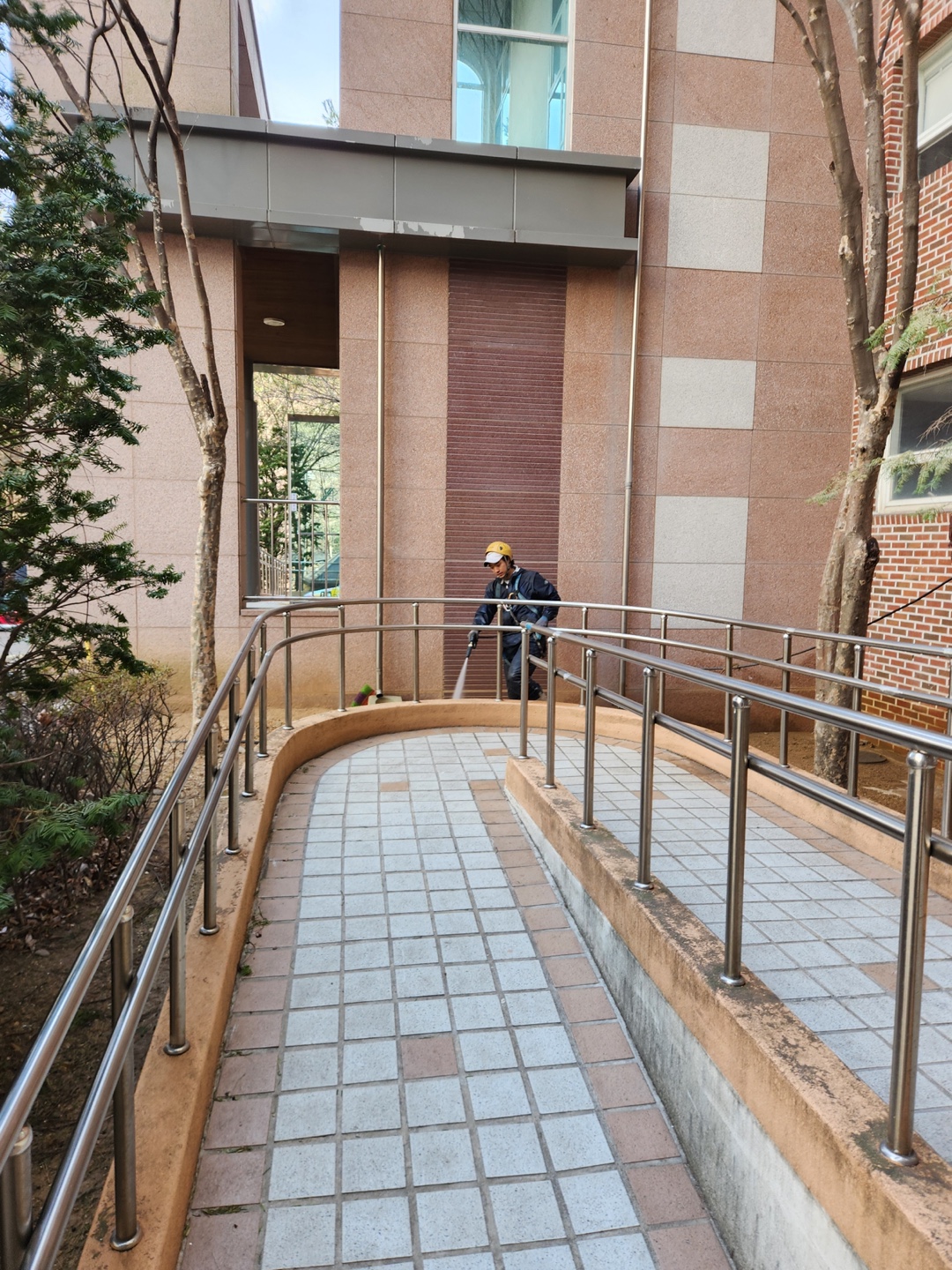 논현파크포레아파트 — 아파트 외벽