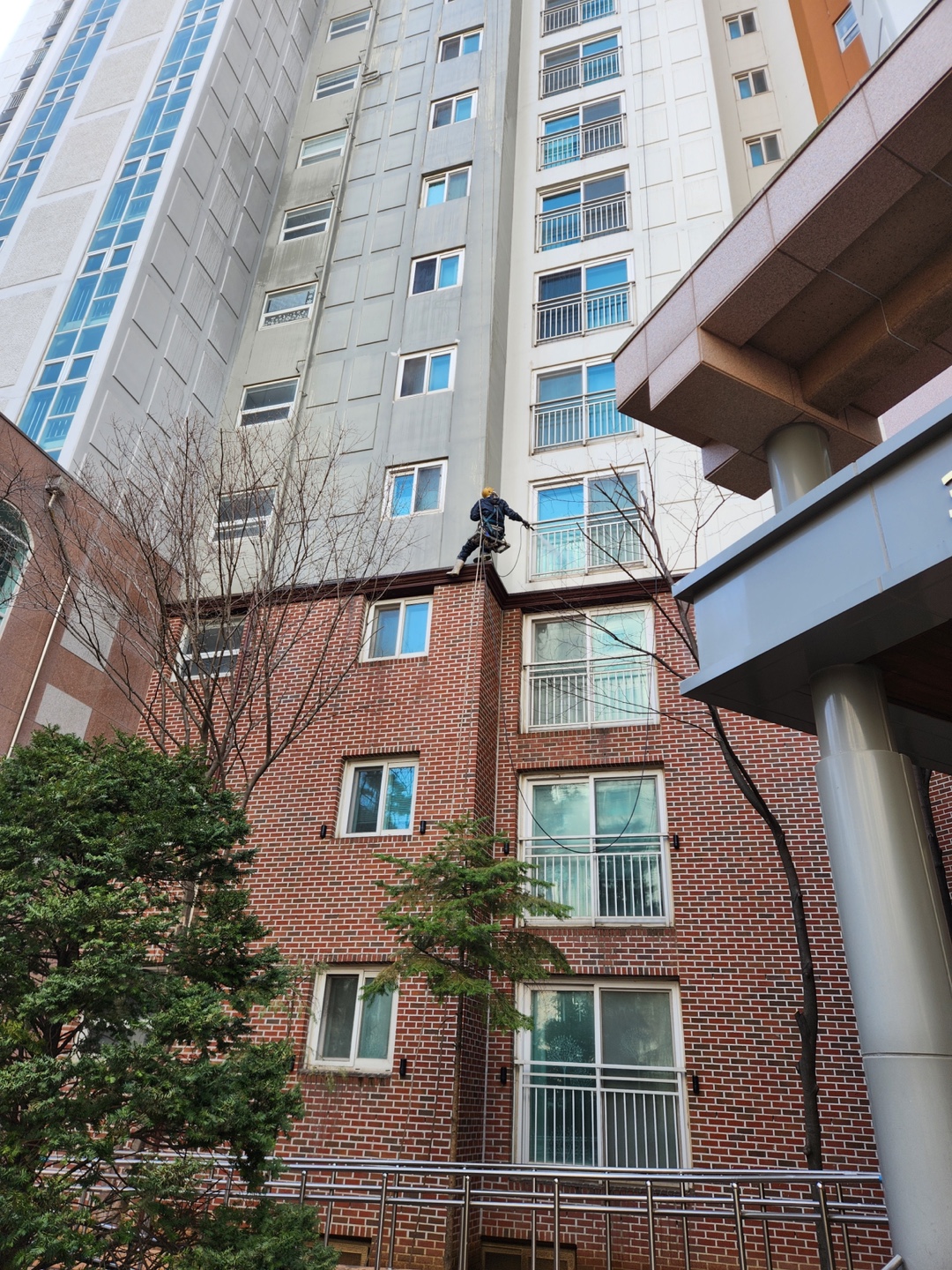 논현파크포레아파트 — 아파트 외벽