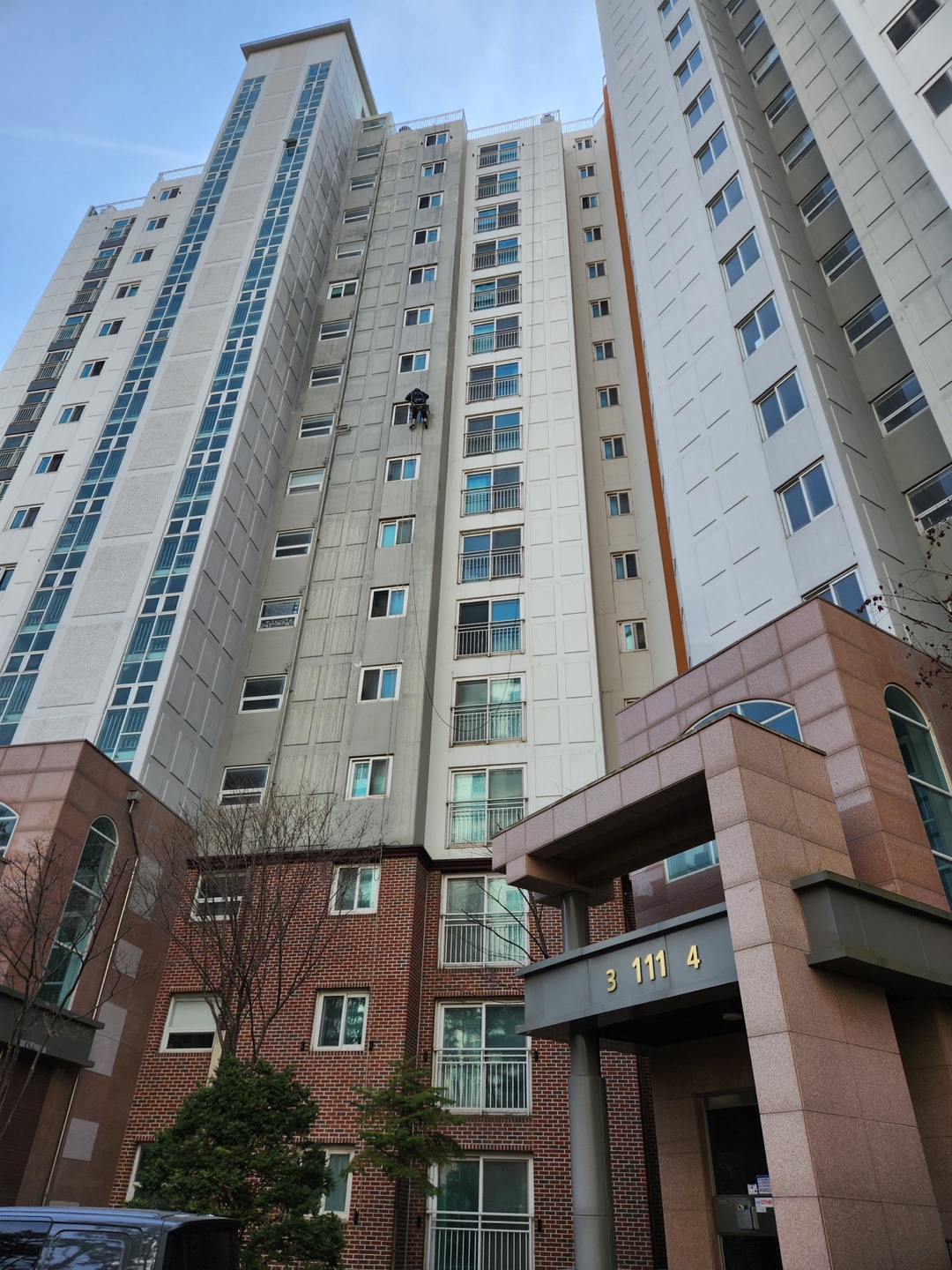 논현파크포레아파트 — 아파트 외벽