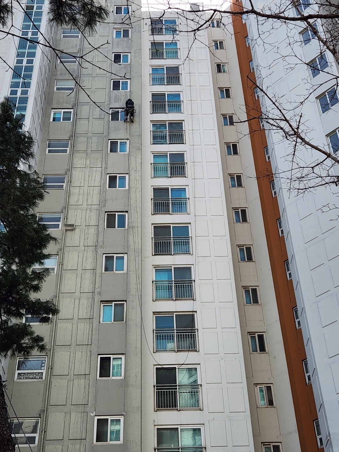 논현파크포레아파트 — 아파트 외벽