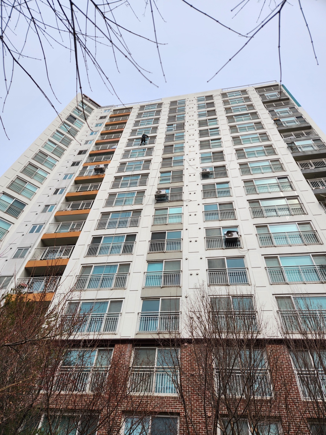 논현파크포레아파트 — 아파트 외벽