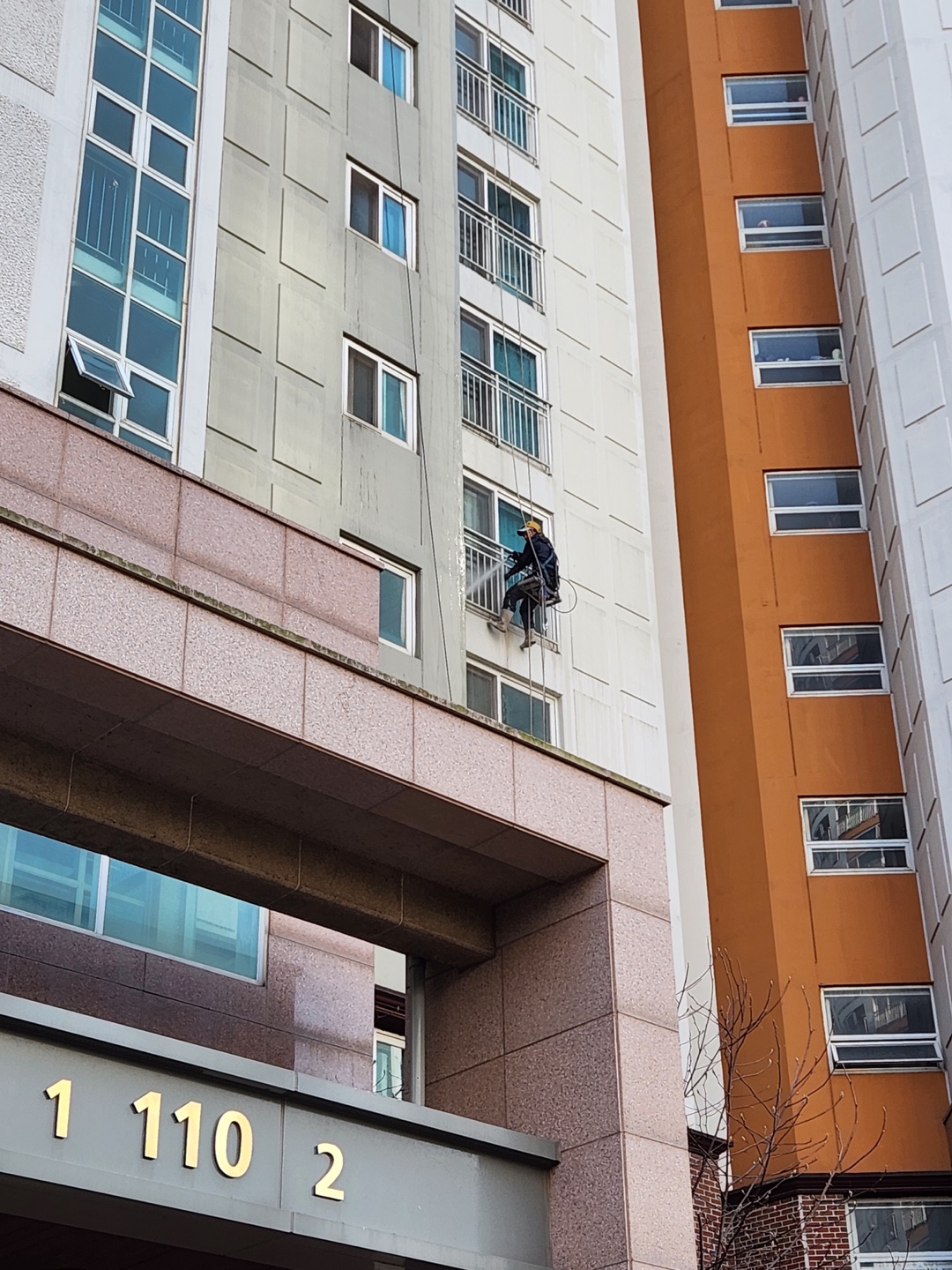 논현파크포레아파트 — 아파트 외벽