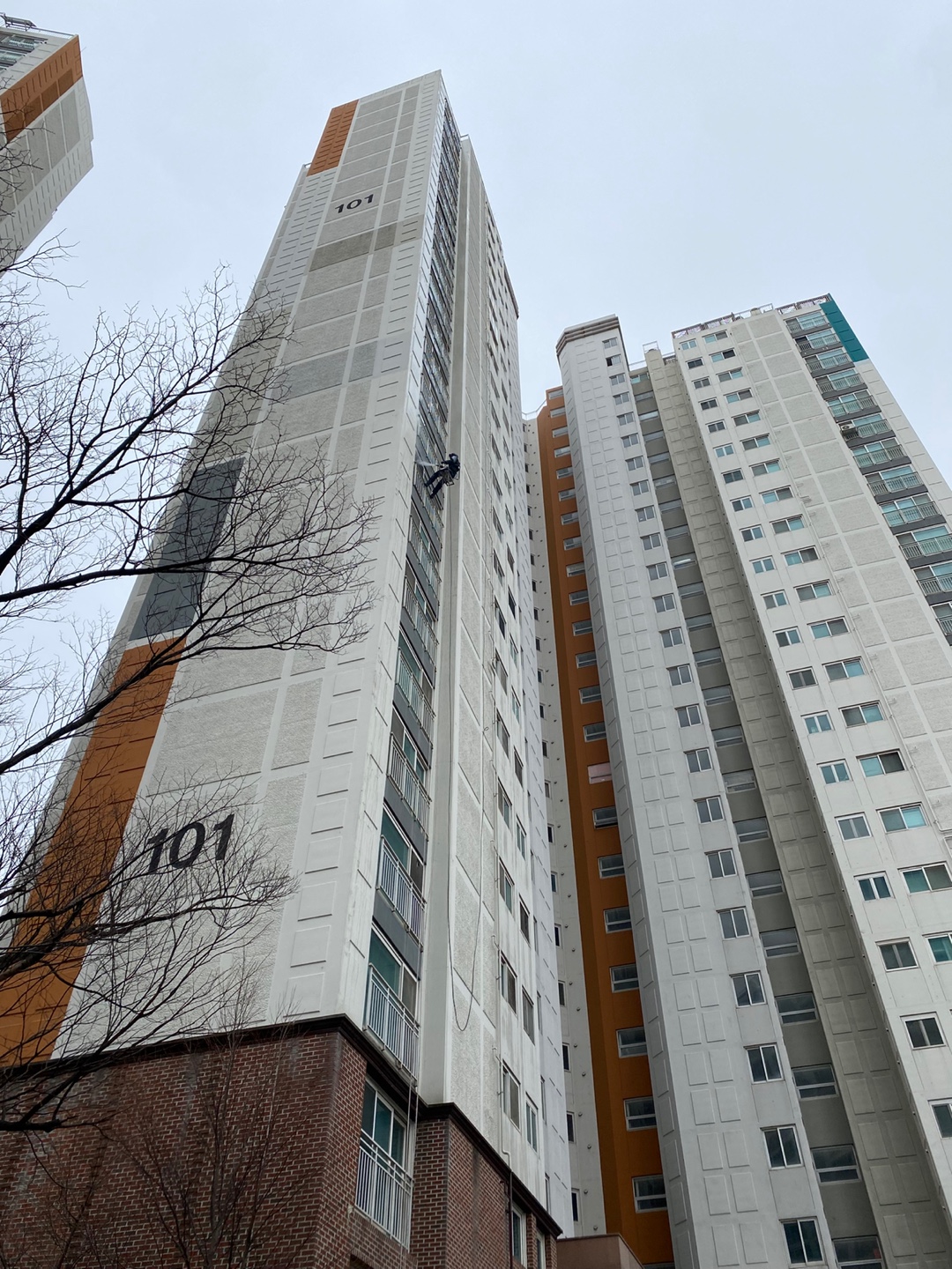 논현파크포레아파트 — 아파트 외벽