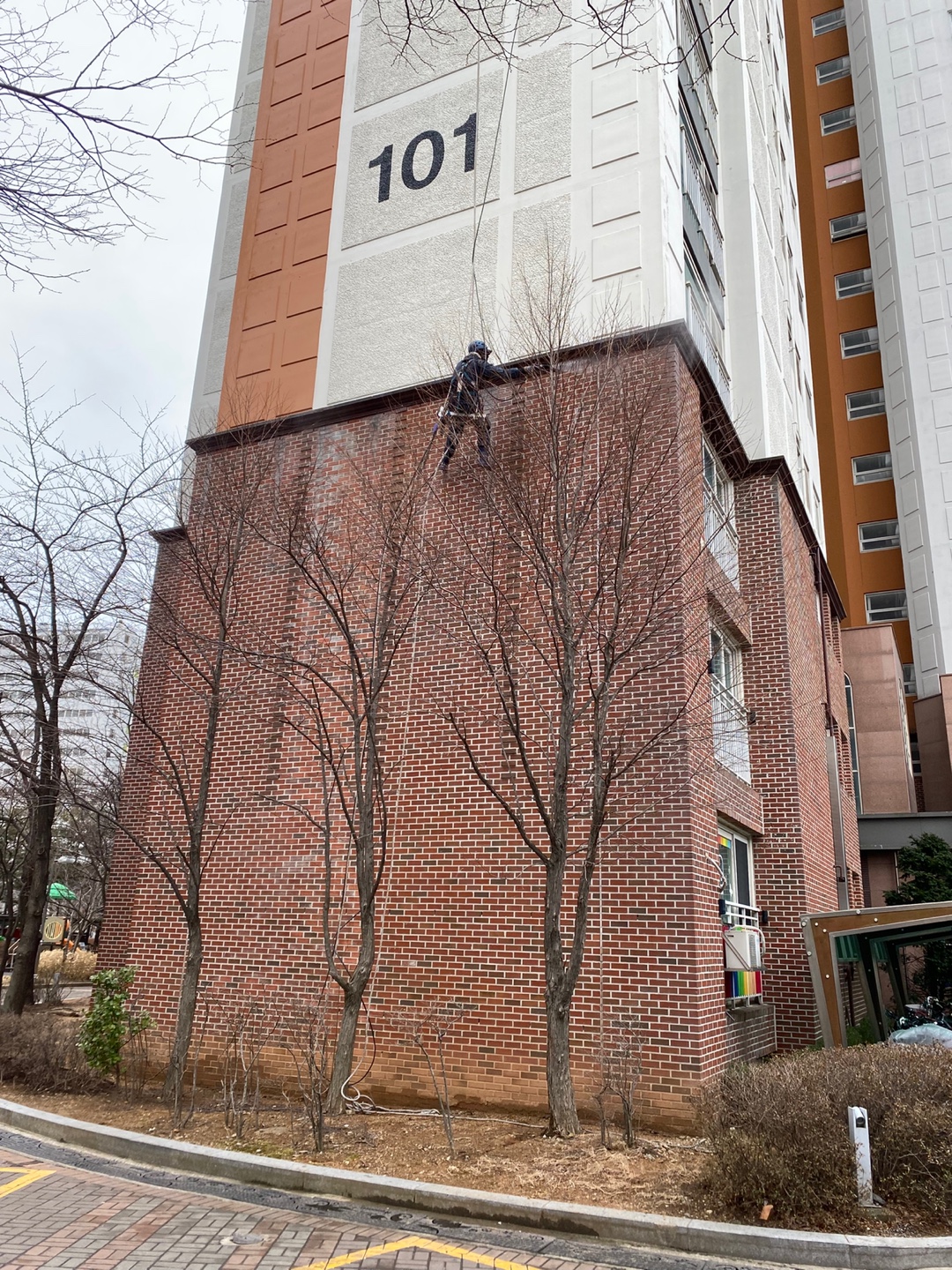 논현파크포레아파트 — 아파트 외벽