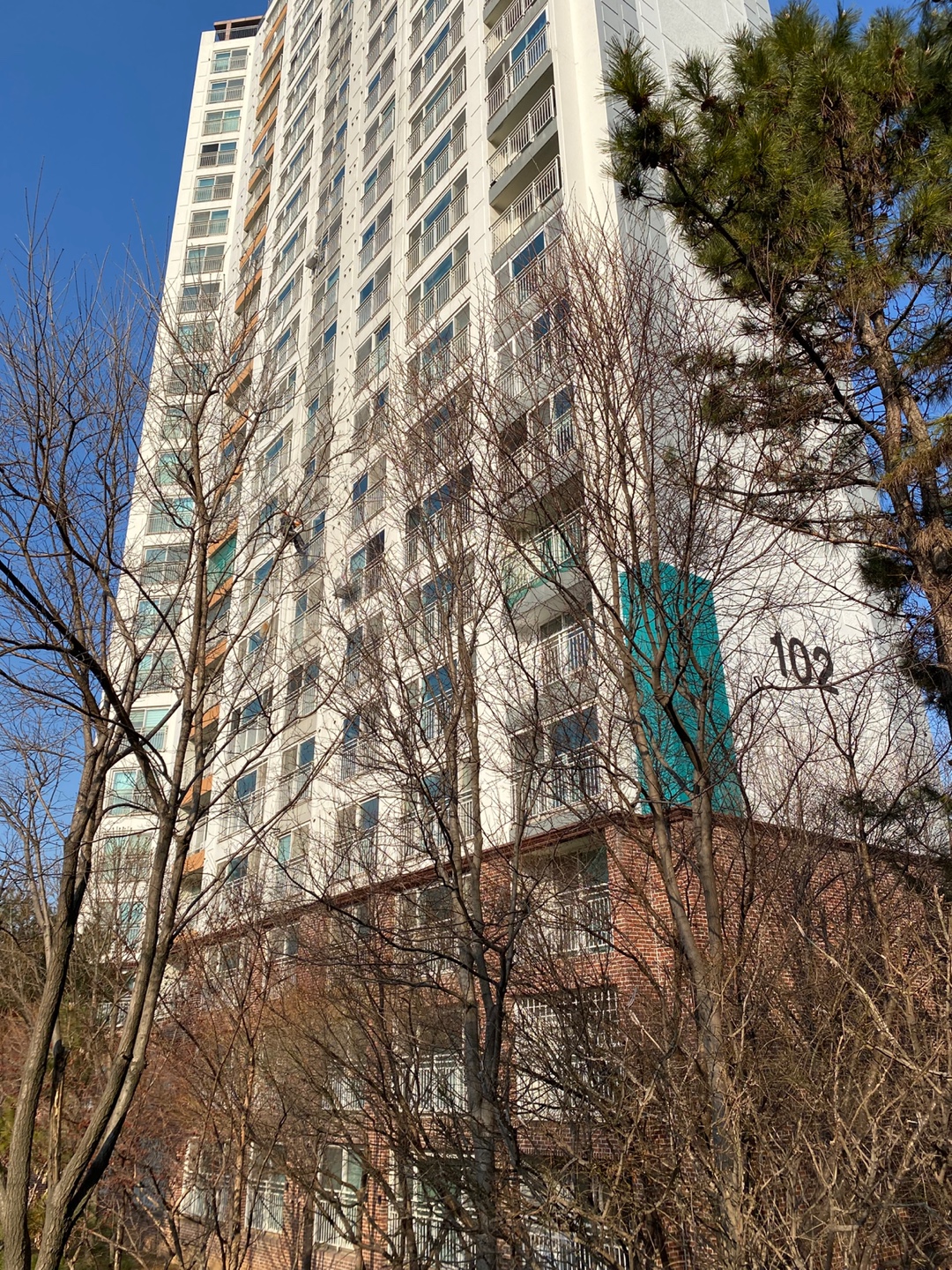 논현파크포레아파트 — 아파트 외벽