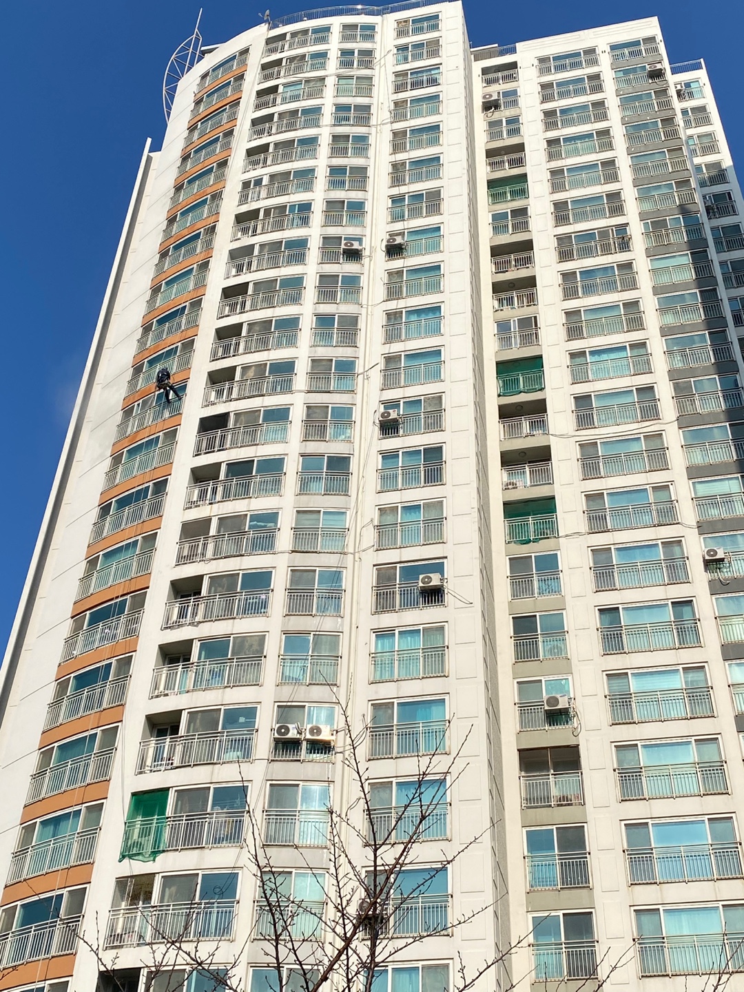 논현파크포레아파트 — 아파트 외벽