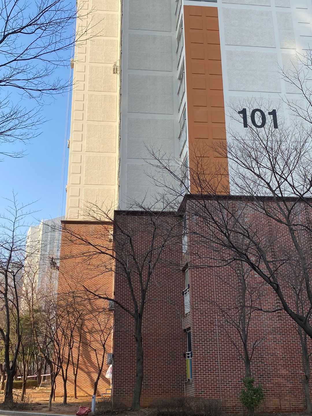 논현파크포레아파트 — 아파트 외벽