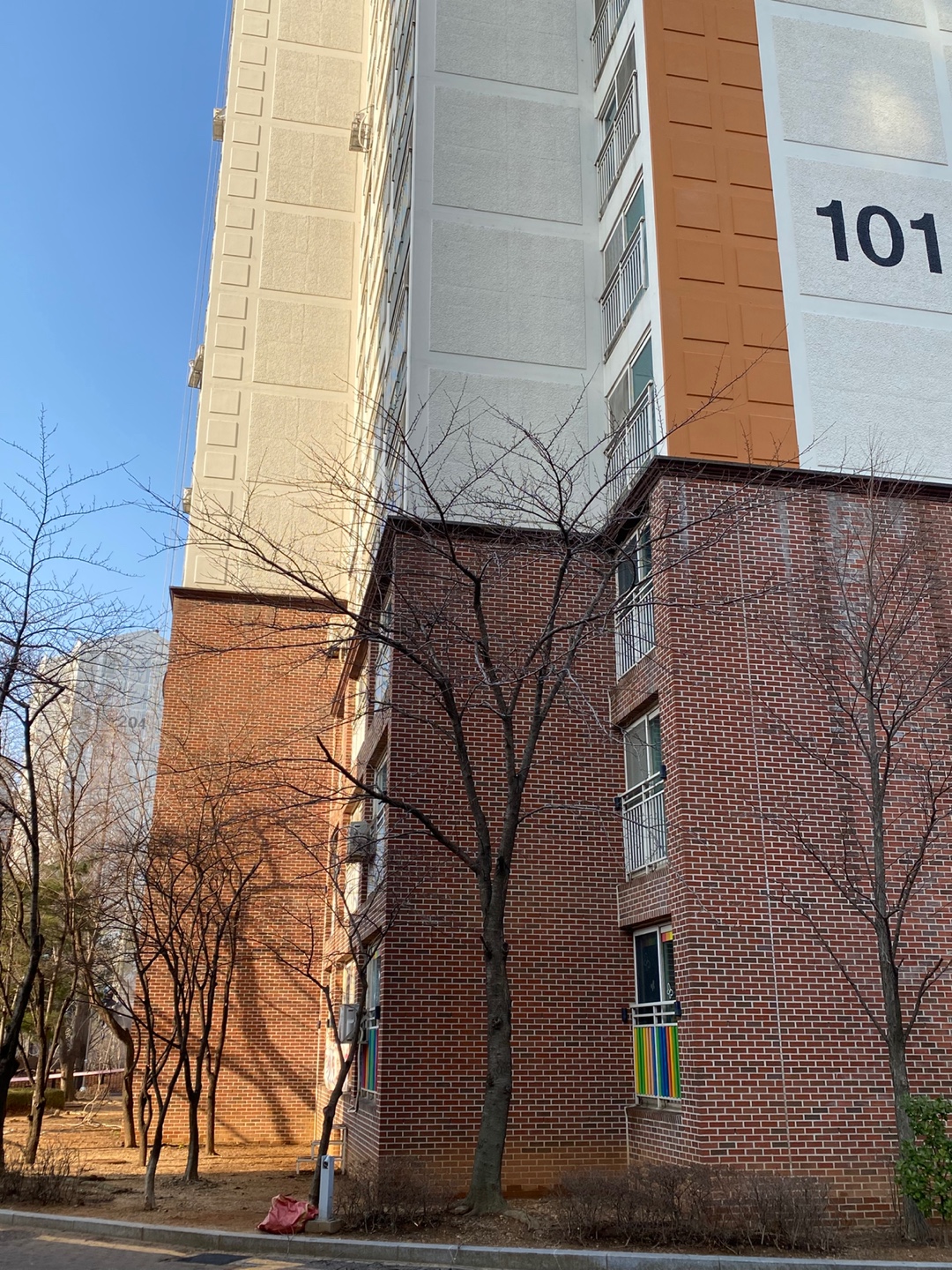 논현파크포레아파트 — 아파트 외벽