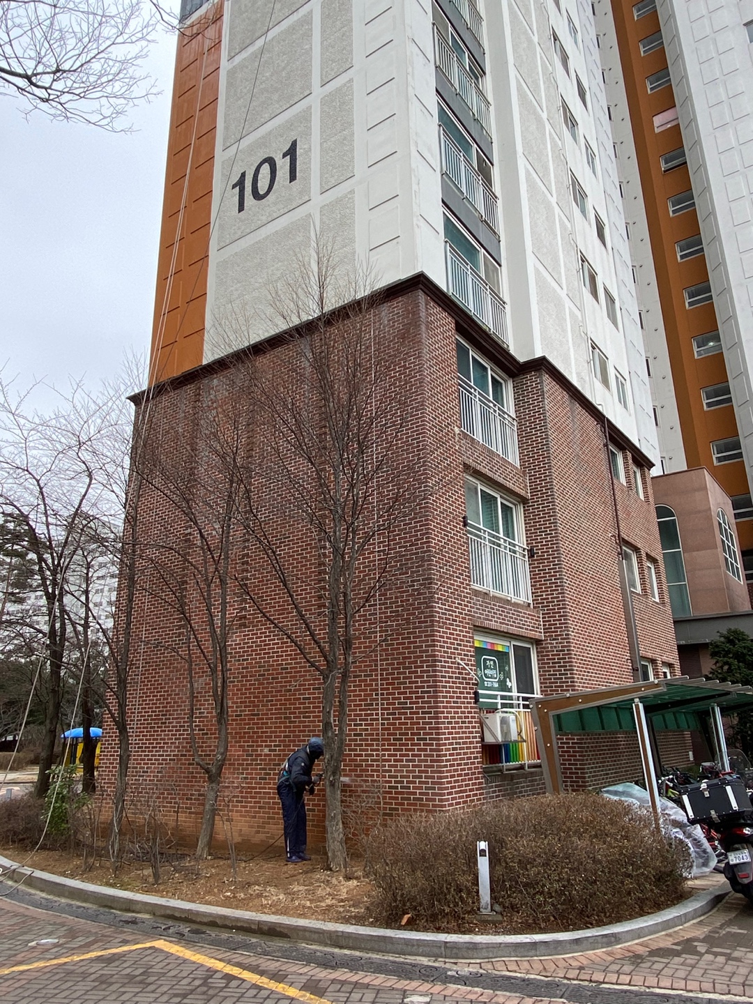 논현파크포레아파트 — 아파트 외벽