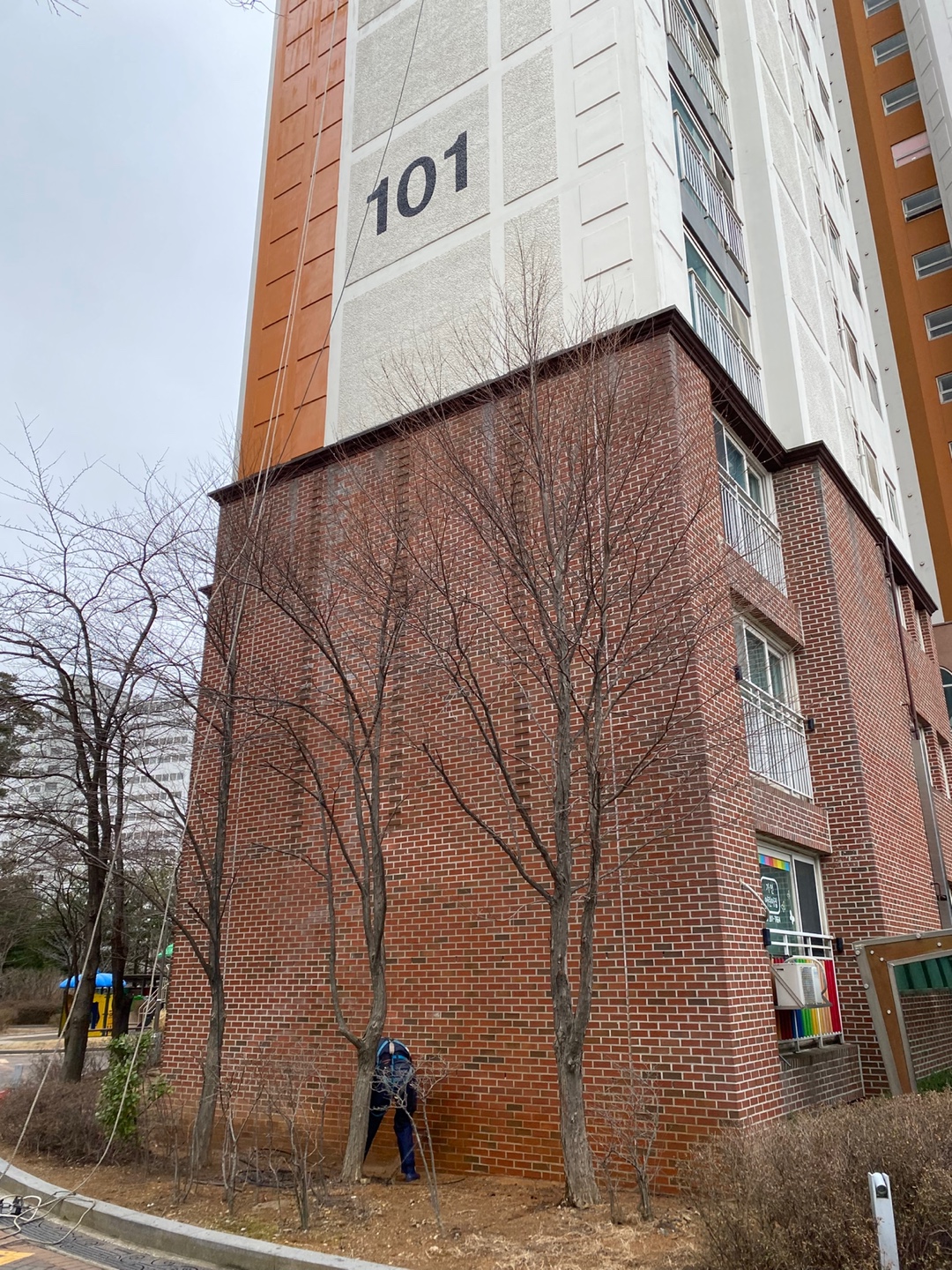 논현파크포레아파트 — 아파트 외벽