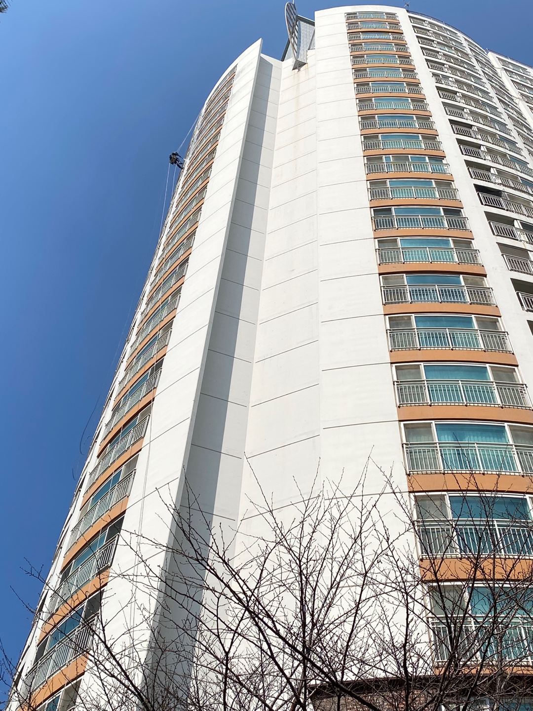 논현파크포레아파트 — 아파트 외벽