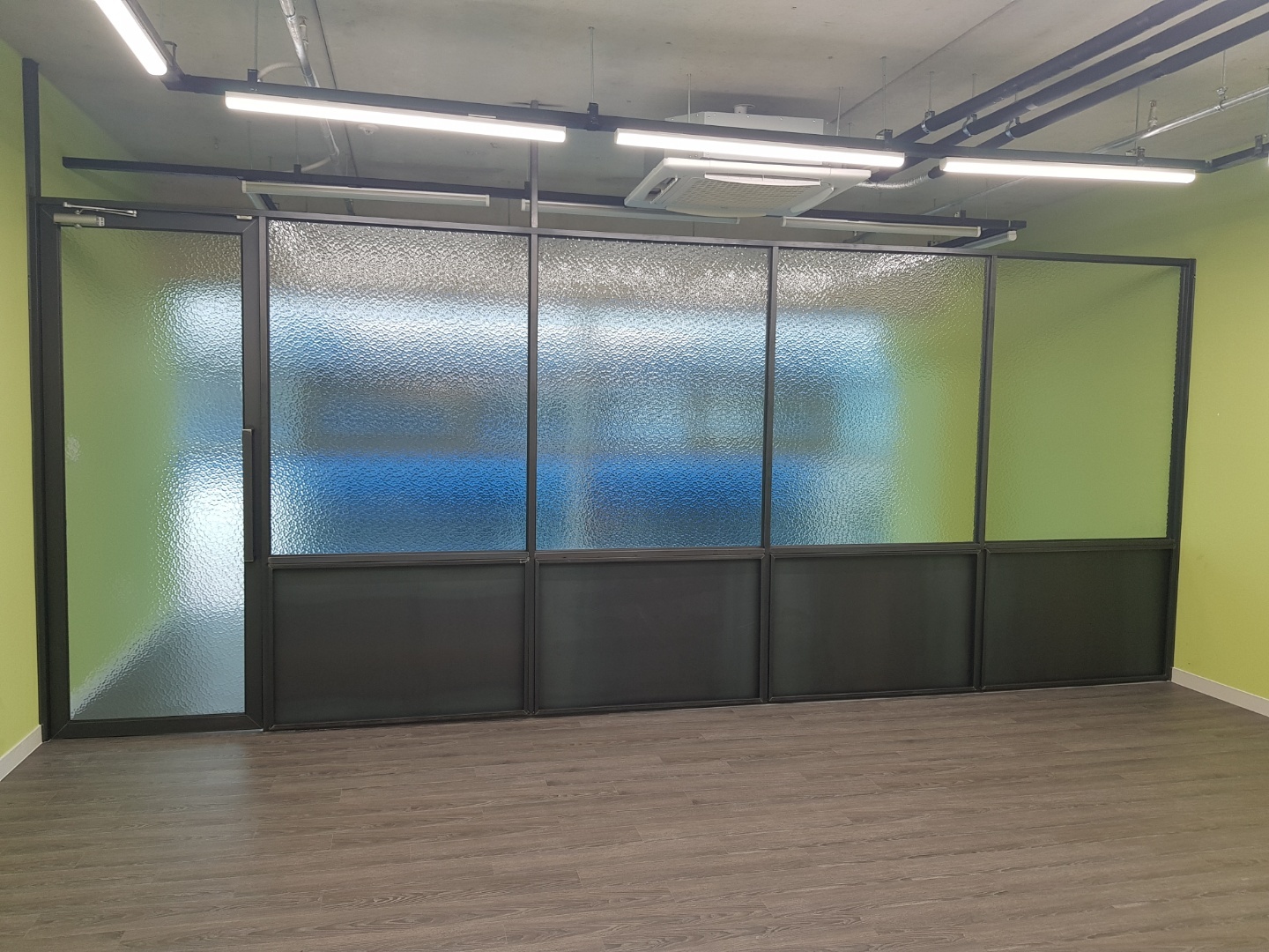 호매실 지식산업센터 — 사무실