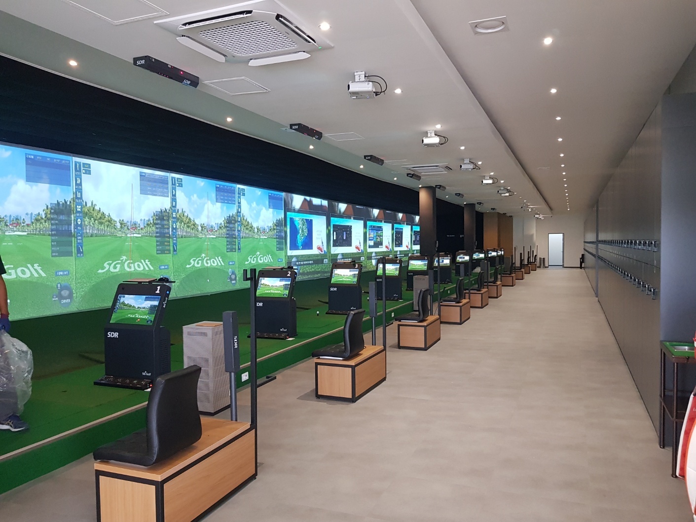 아린 프렌즈스크린 — 스크린 골프장