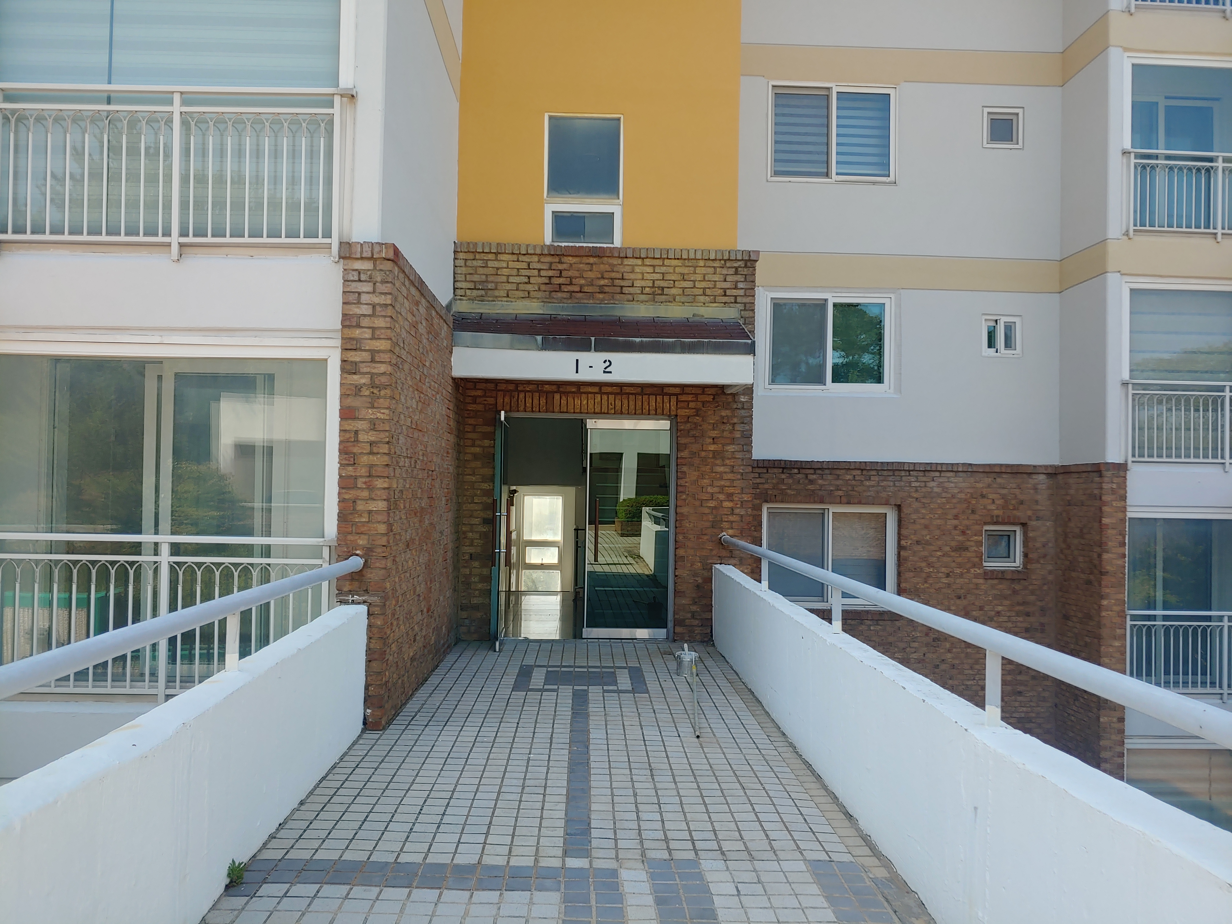 GS칼테스 — 사택 도장