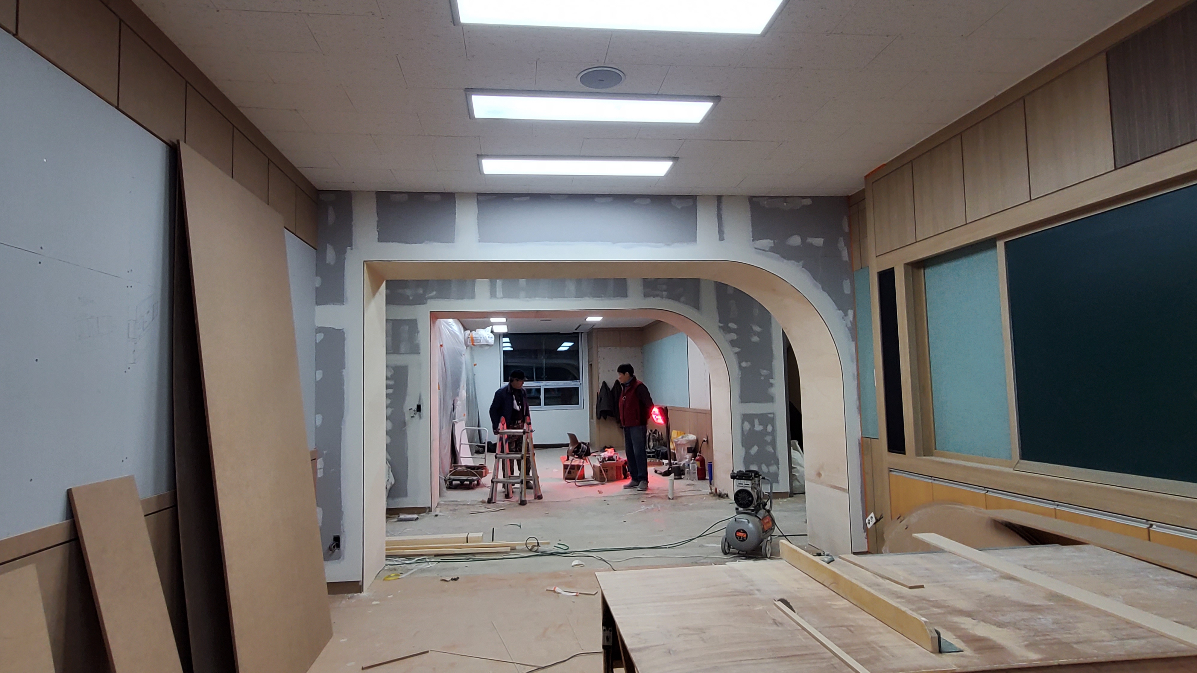 경기초등학교 — 초등학교