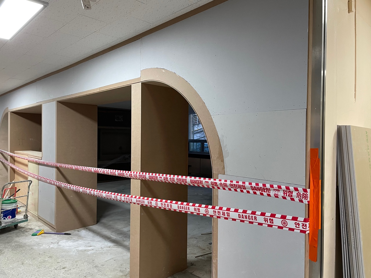 경기초등학교 — 초등학교