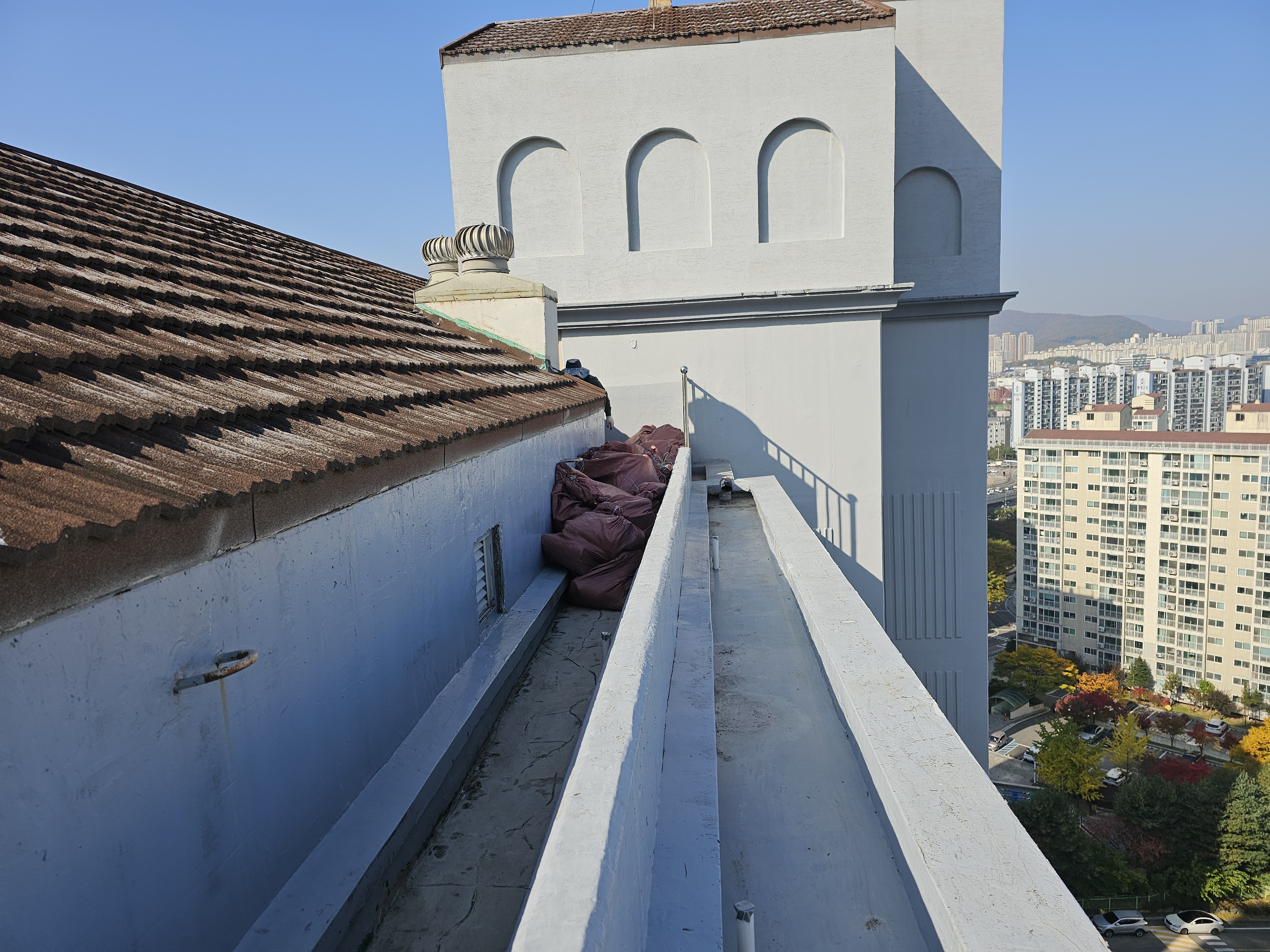 도담마을 푸르지오6차 관리사무소 — 아파트 옥상