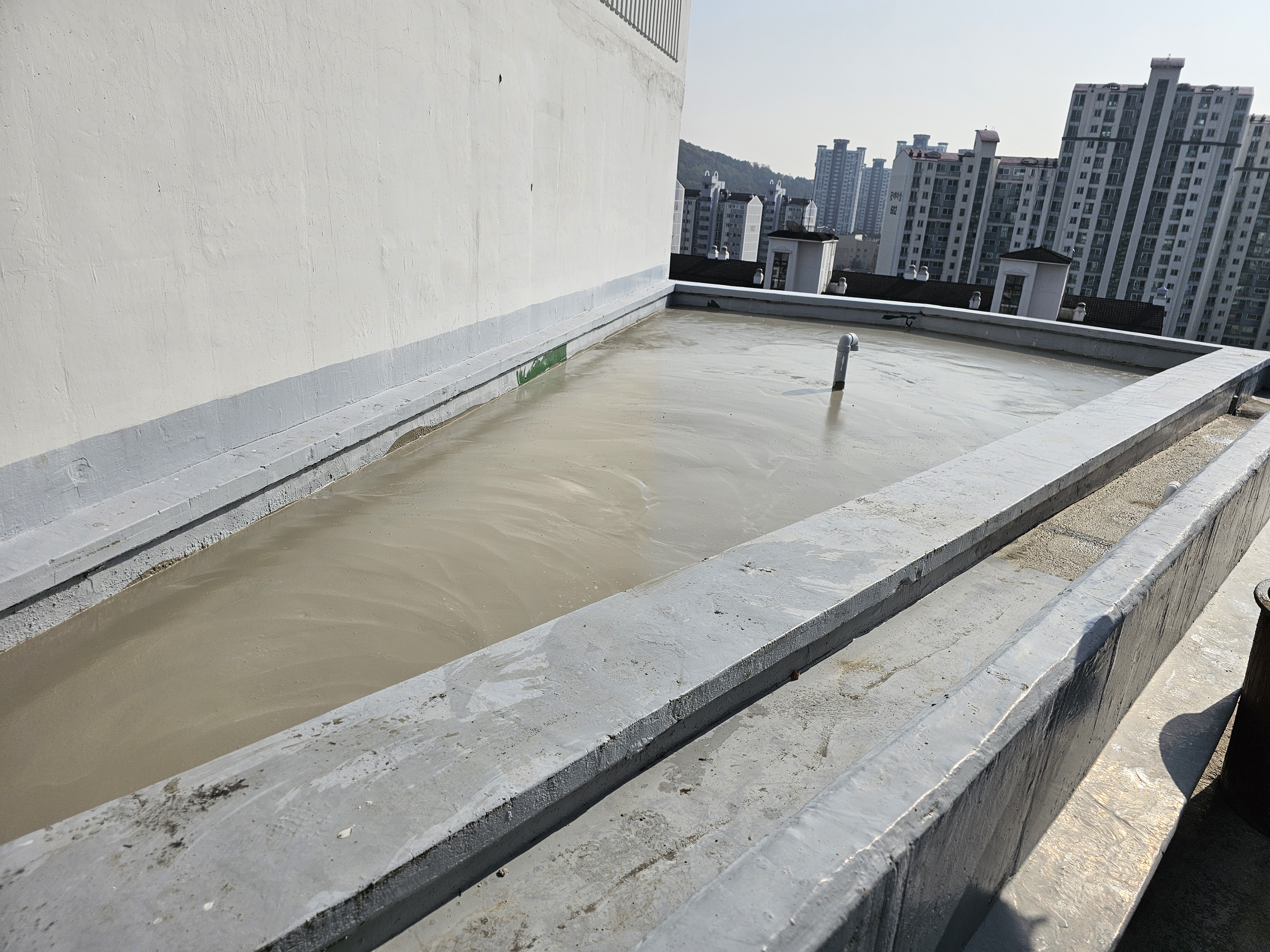 도담마을 푸르지오6차 관리사무소 — 아파트 옥상