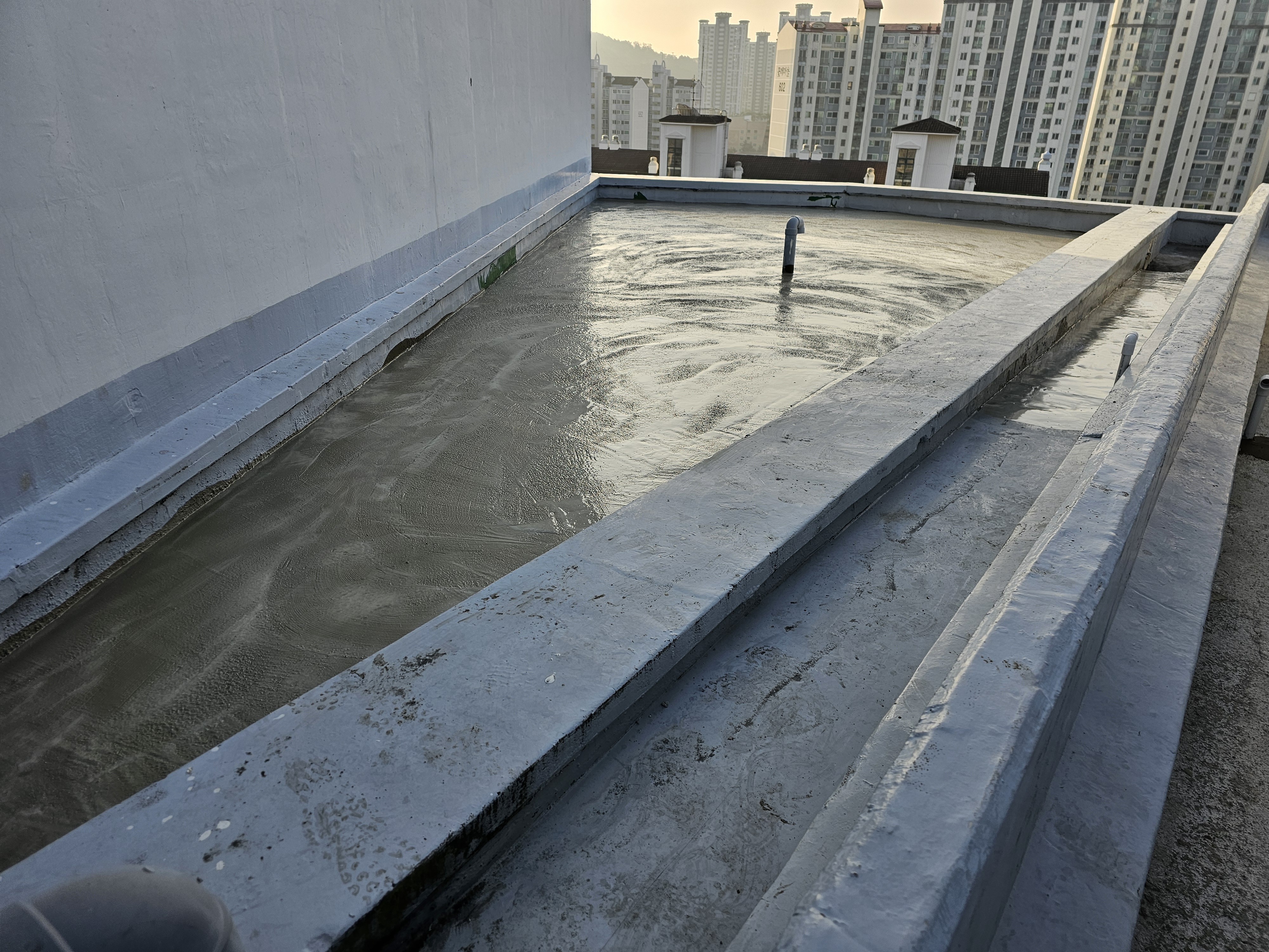 도담마을 푸르지오6차 관리사무소 — 아파트 옥상