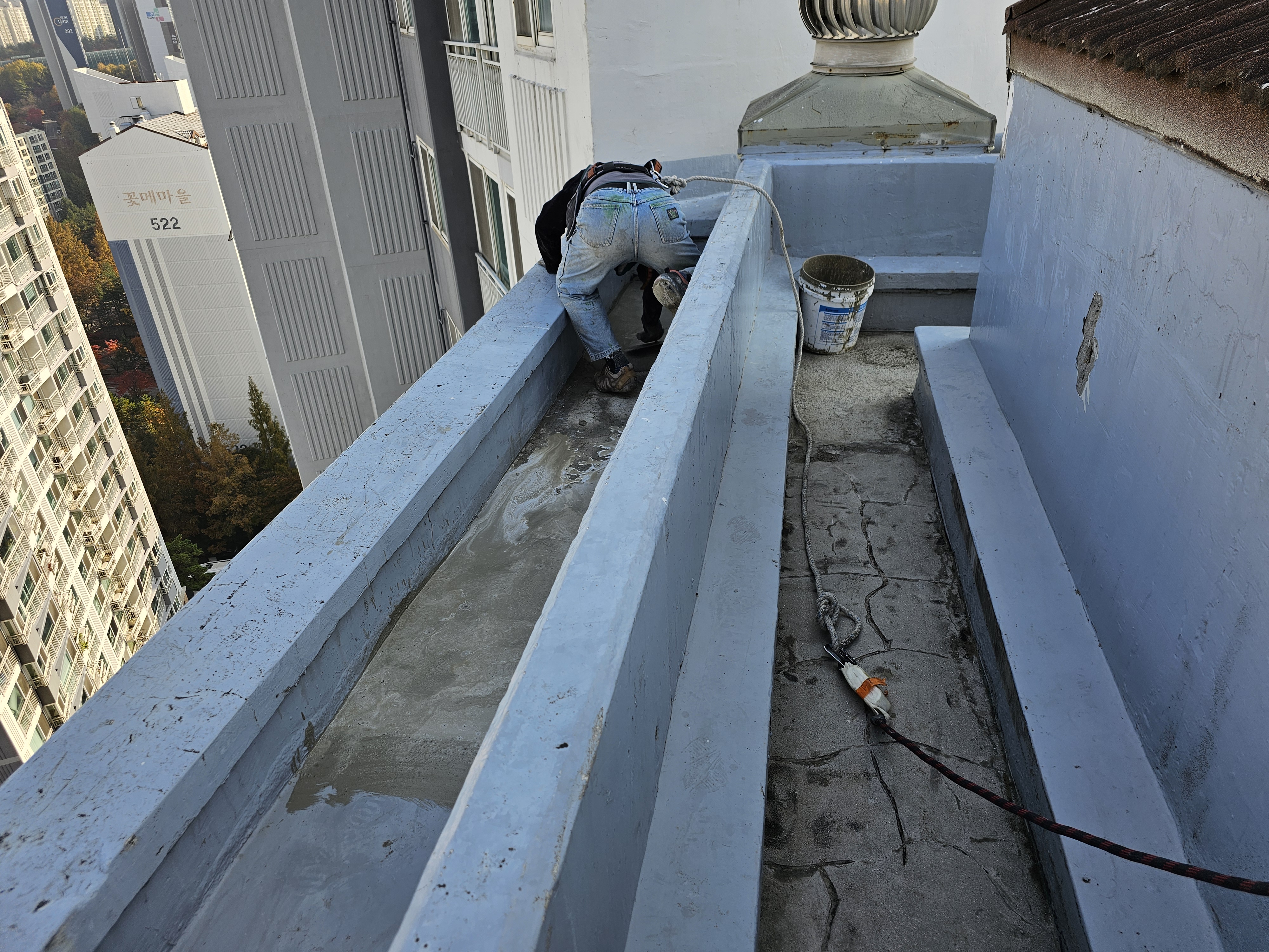 도담마을 푸르지오6차 관리사무소 — 아파트 옥상