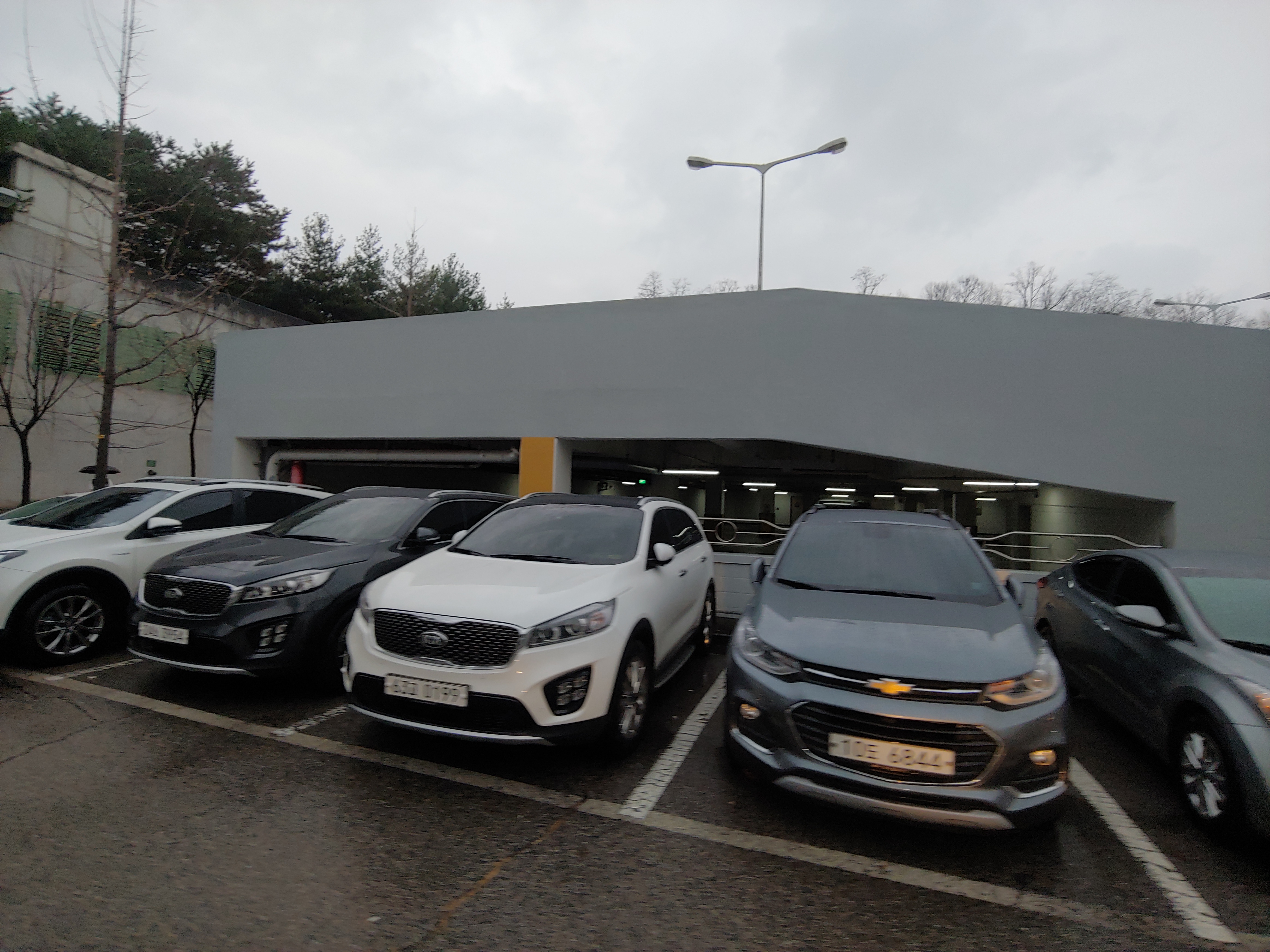 고양시 — 시설 보강 및 재도장