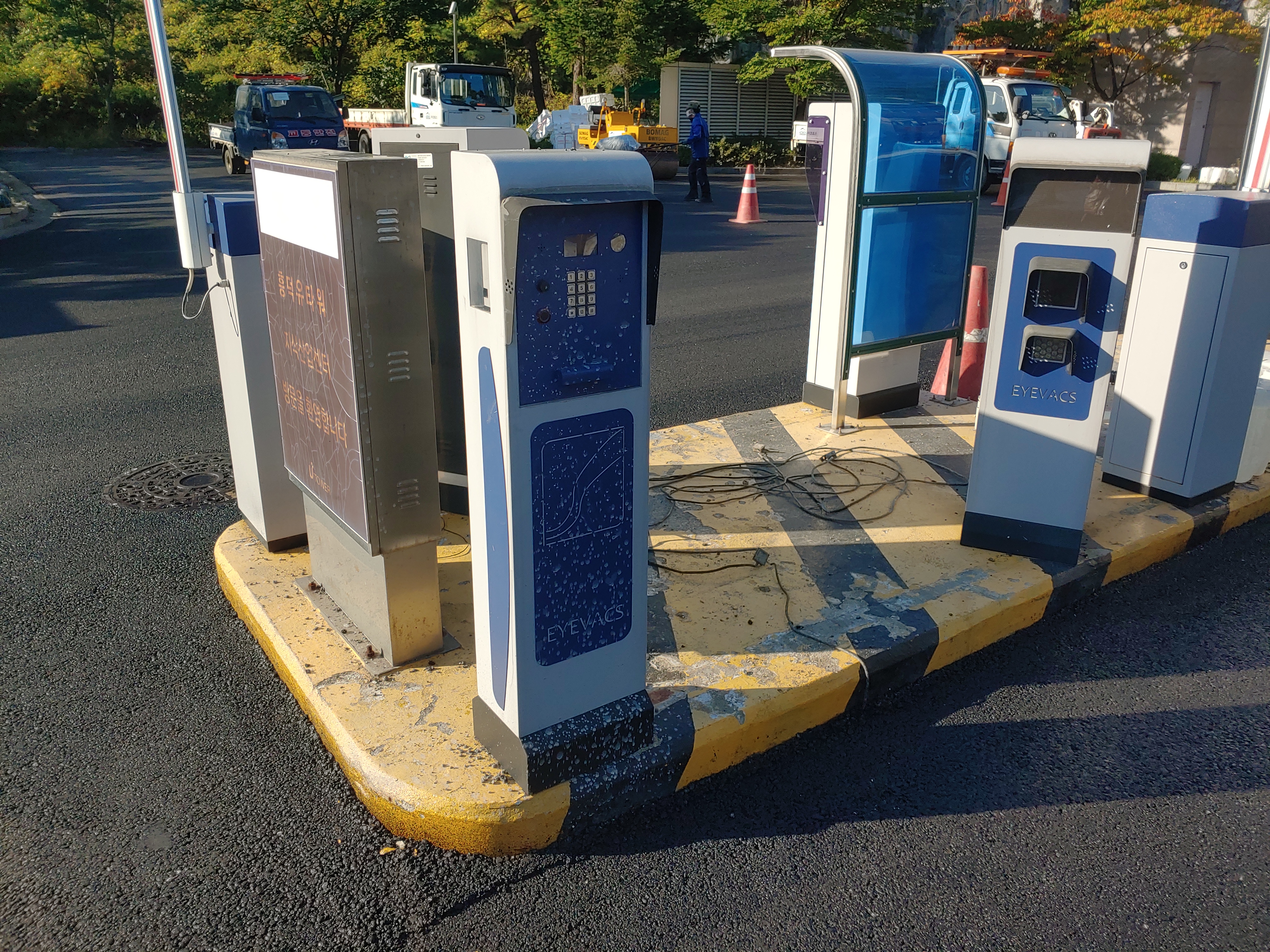 흥덕U타워 — 시설 보강 및 재도장