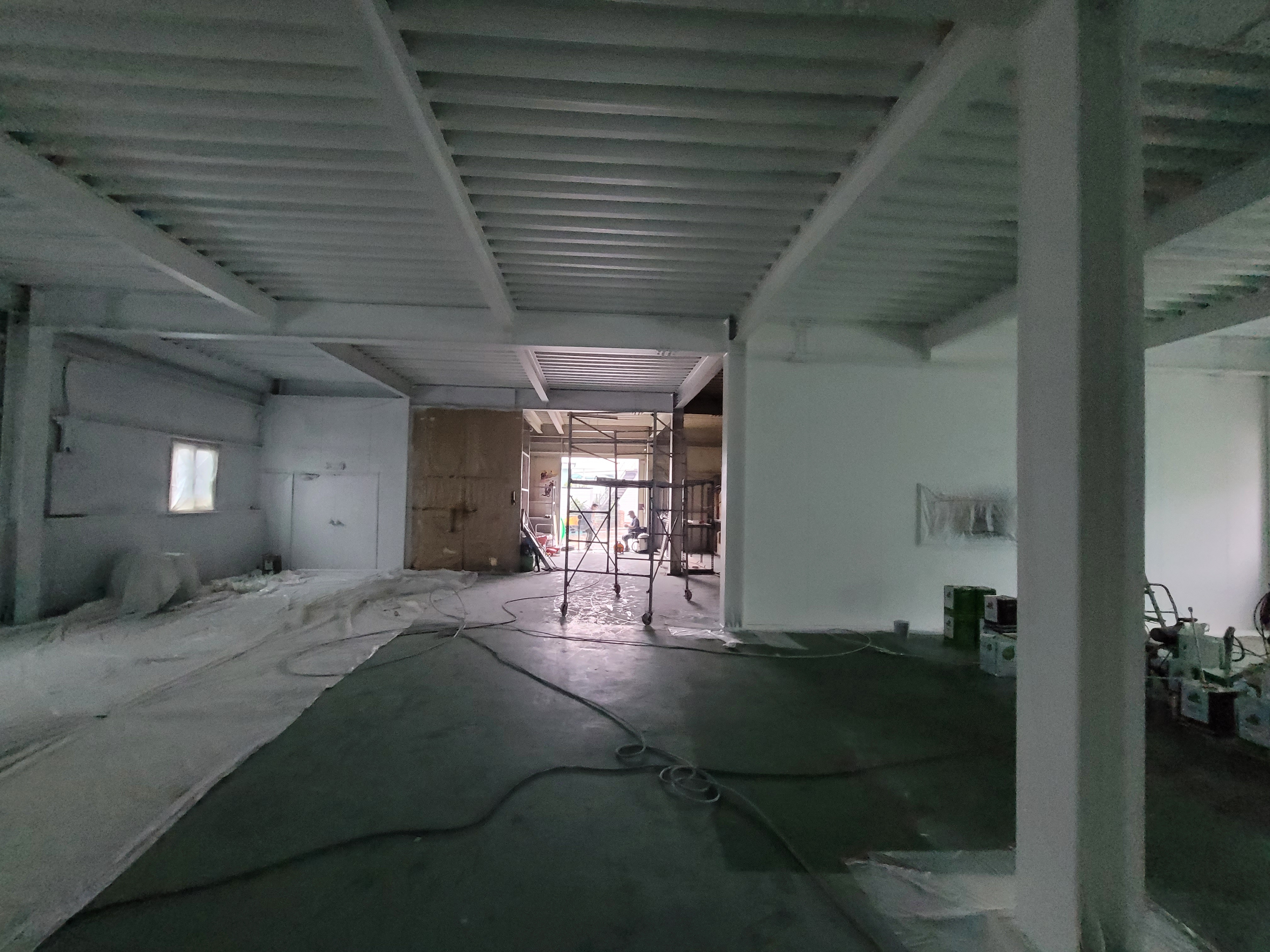 바이네르 — 창고/매장